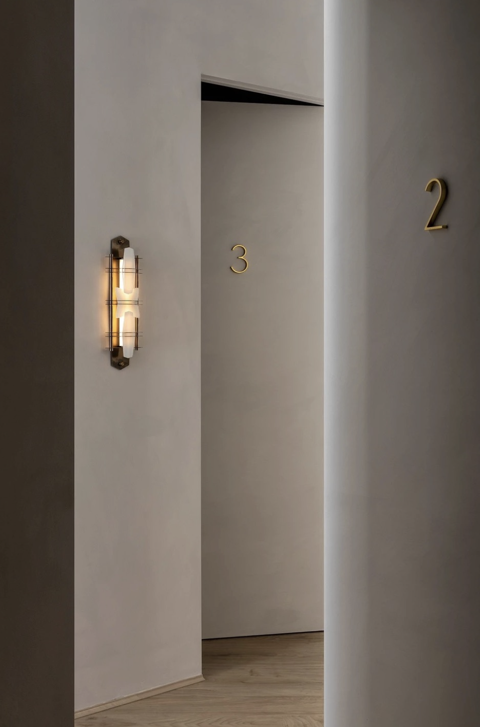 COVENANT WALL SCONCE IN ONYX