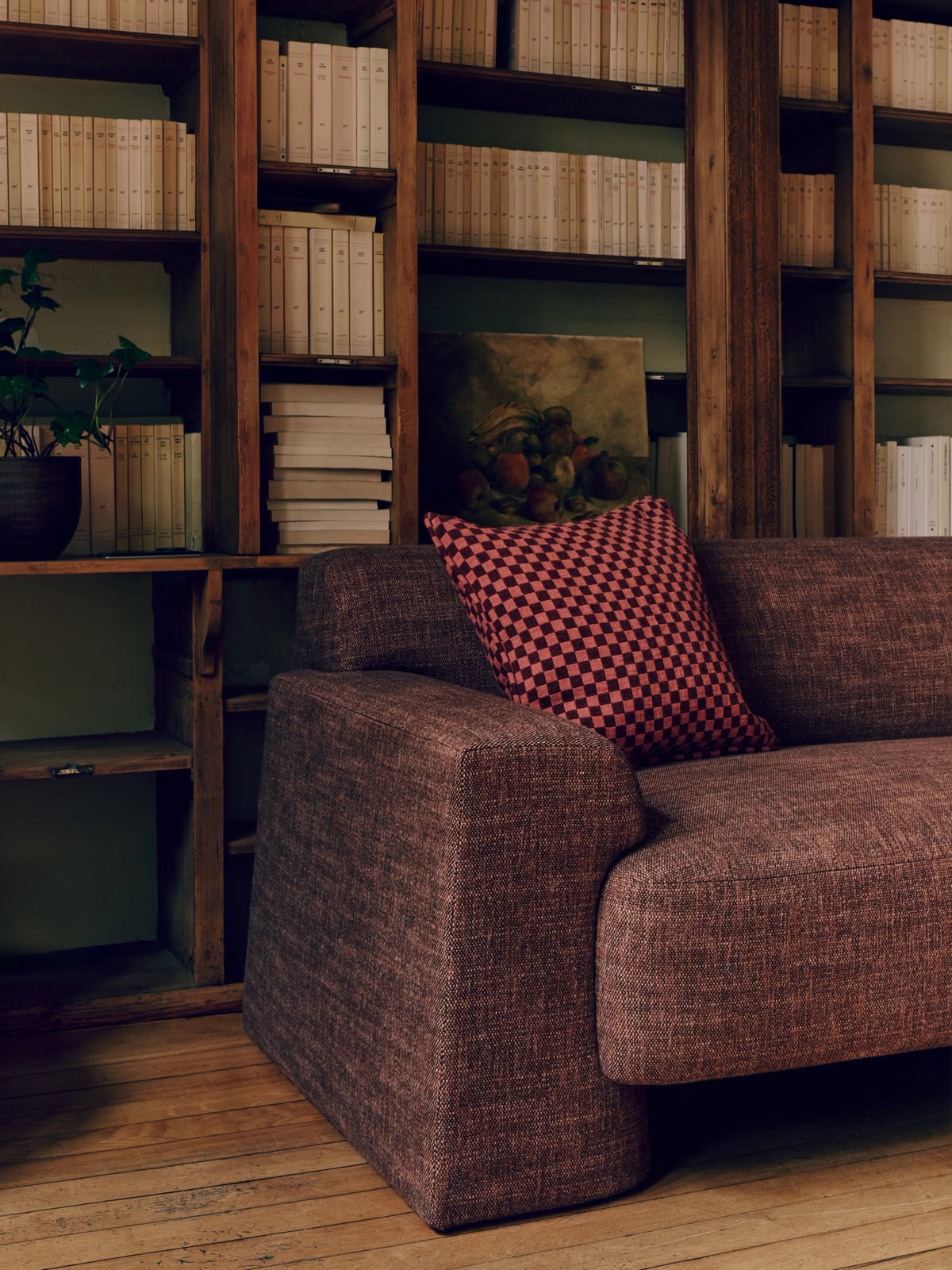 Pylon Sofa