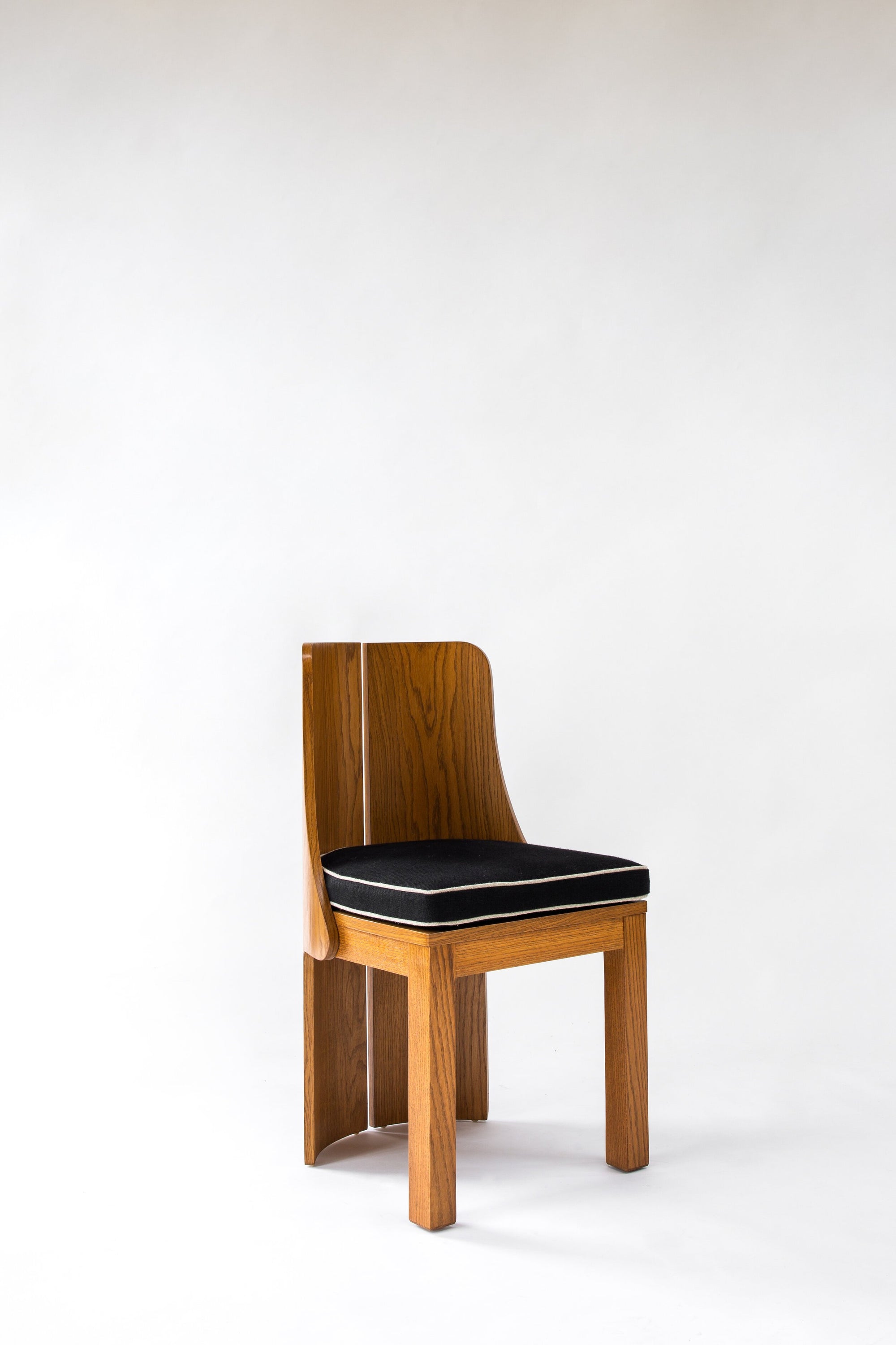 No. 172 DINING CHAIR