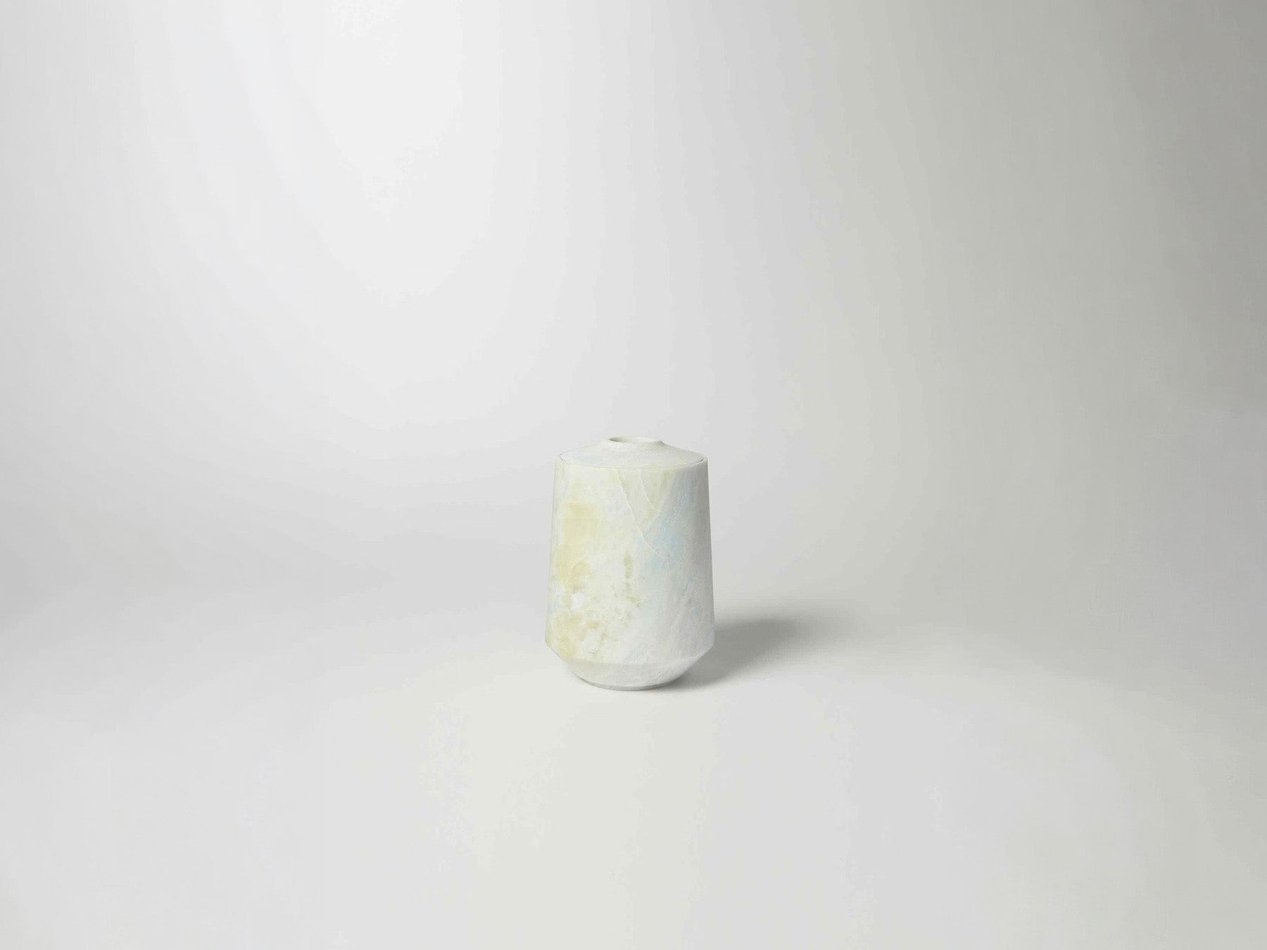 Urn 9