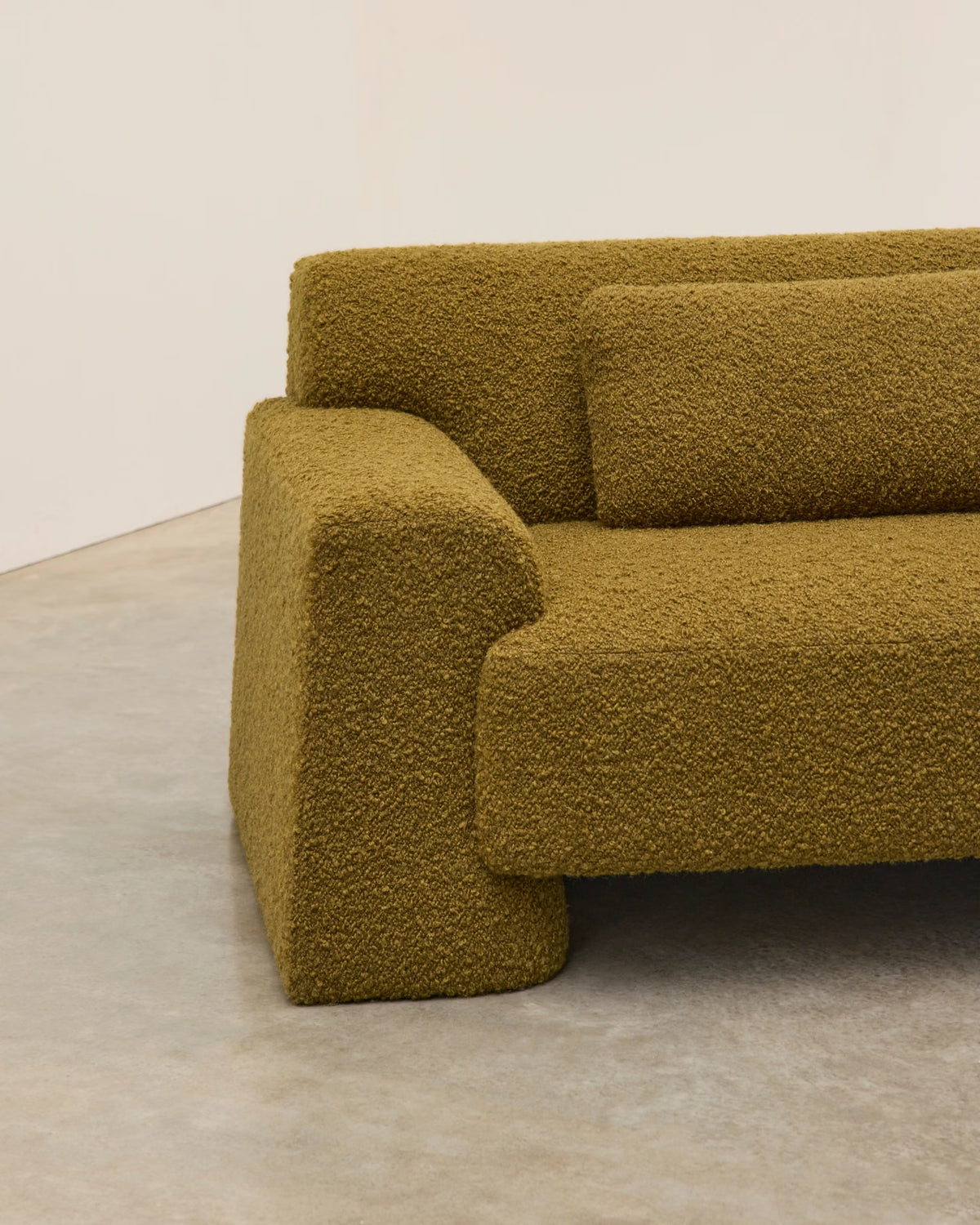 Pylon Sofa