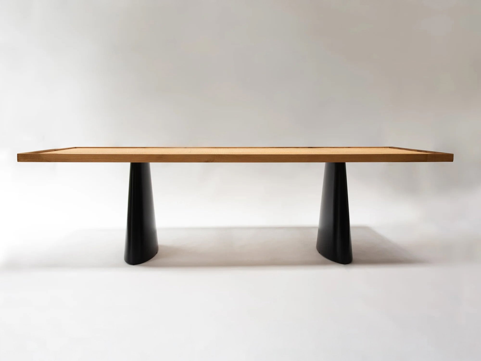 No. 341 DINING TABLE