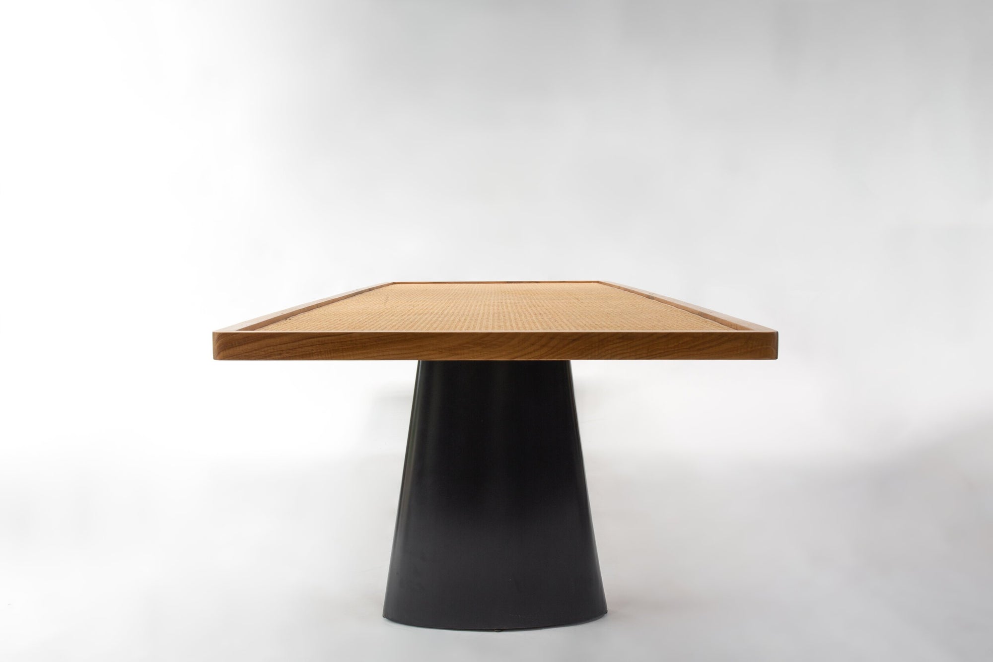 No. 341 DINING TABLE