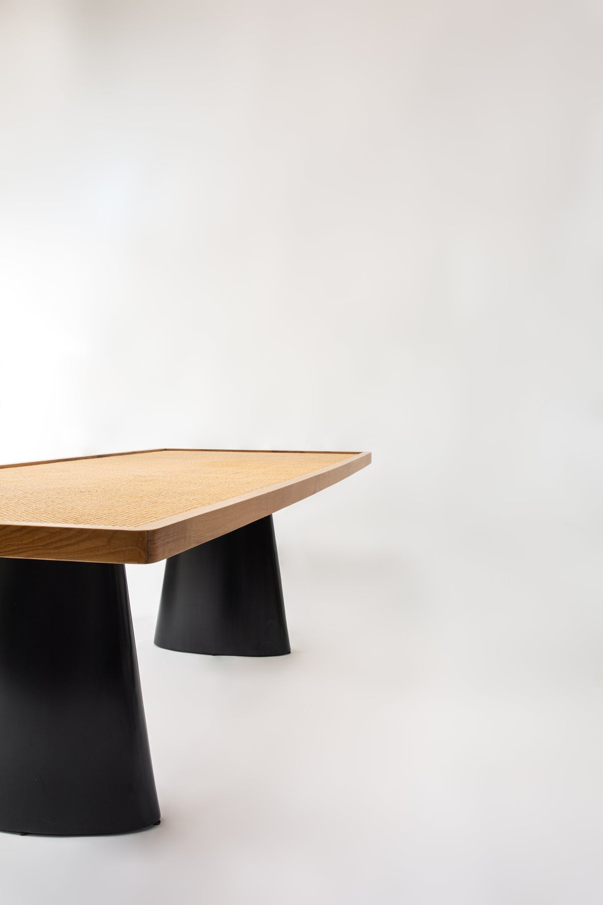 341 Table No. 341 DINING TABLE – WARECO