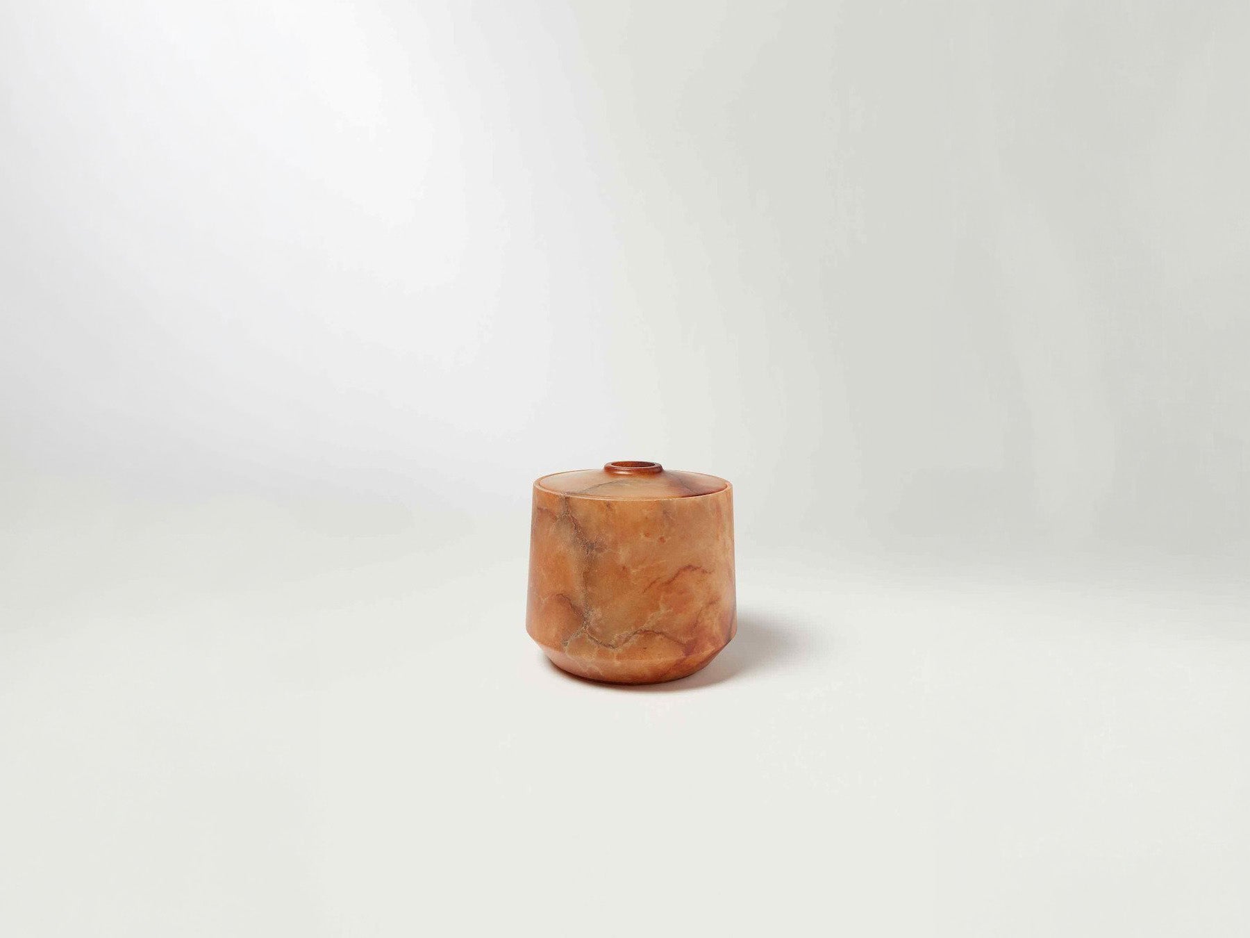 Urn 8