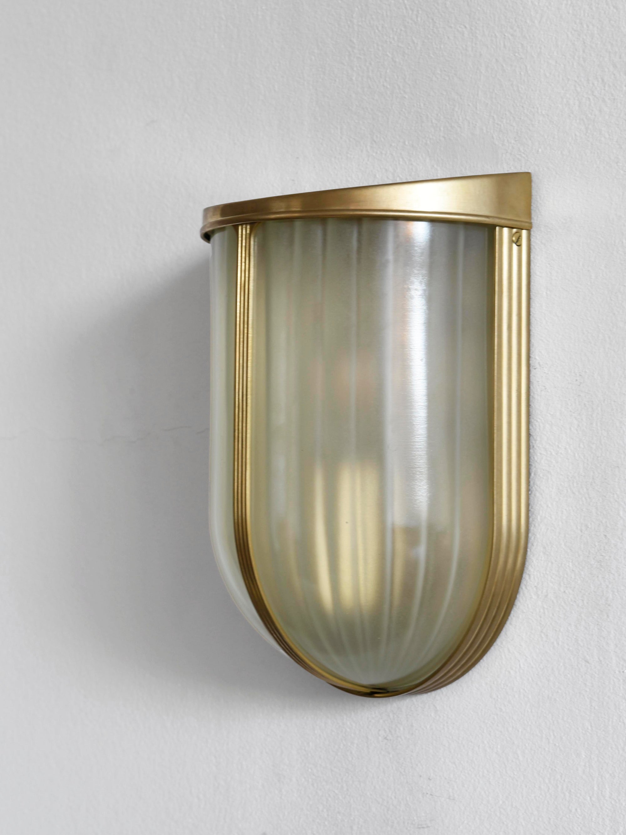 Beta Wall Light