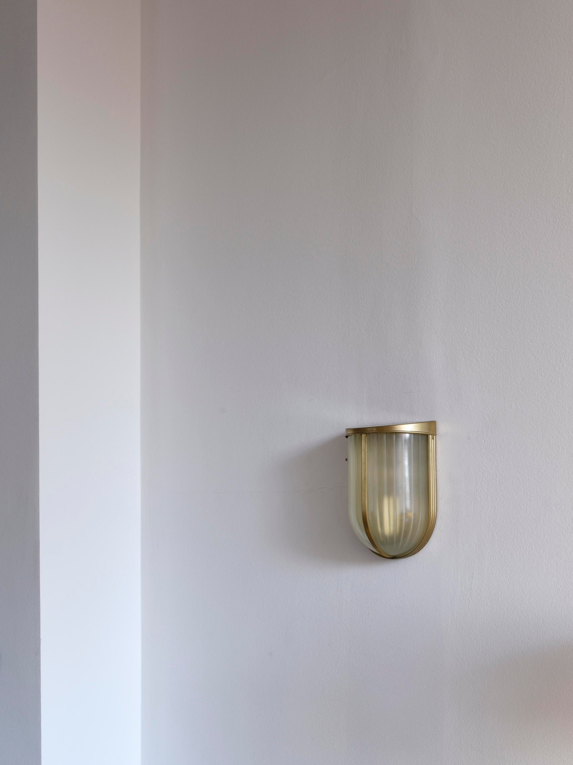 Beta Wall Light