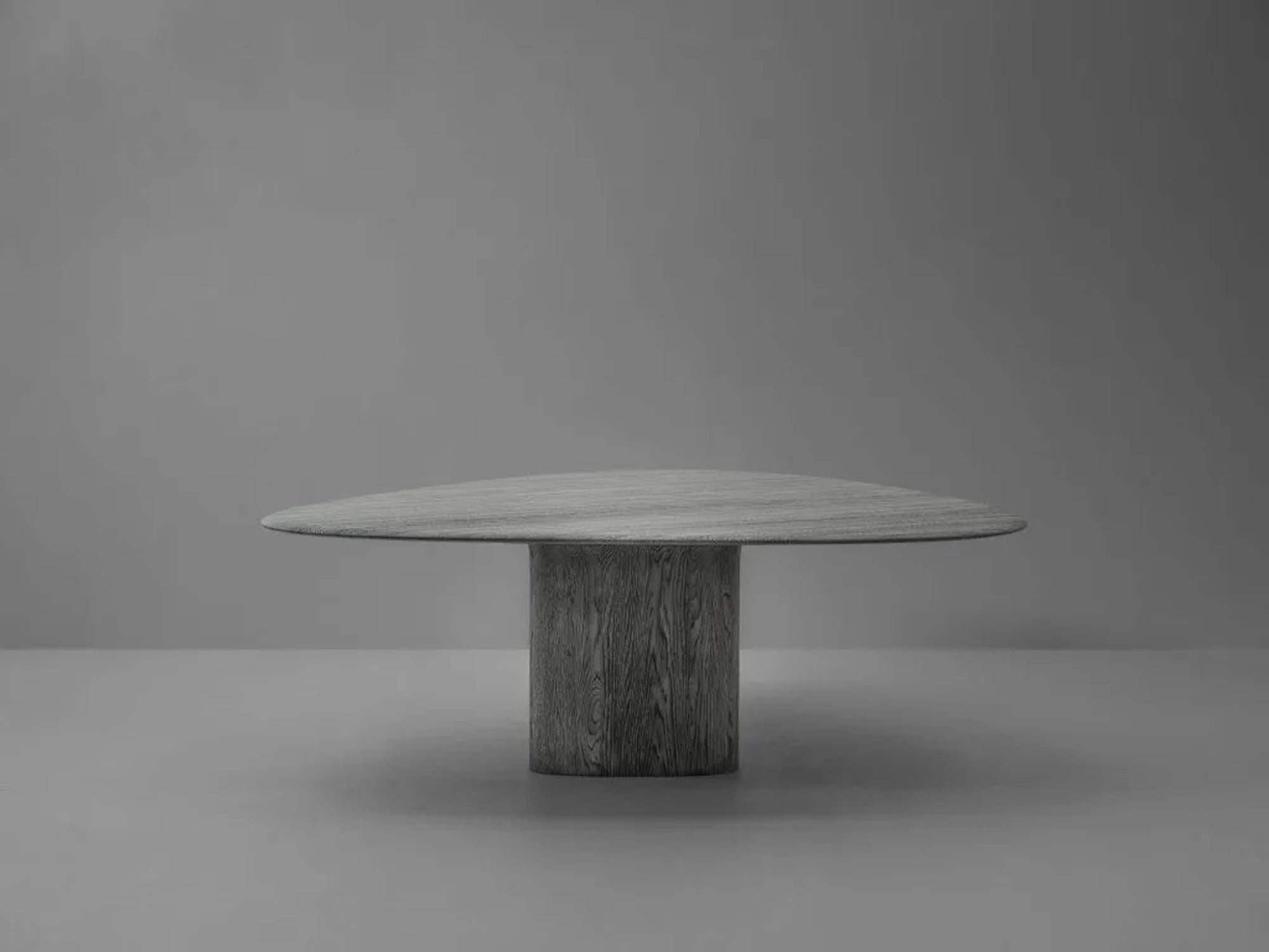 ANVIL DINING TABLE TRIANGLE
