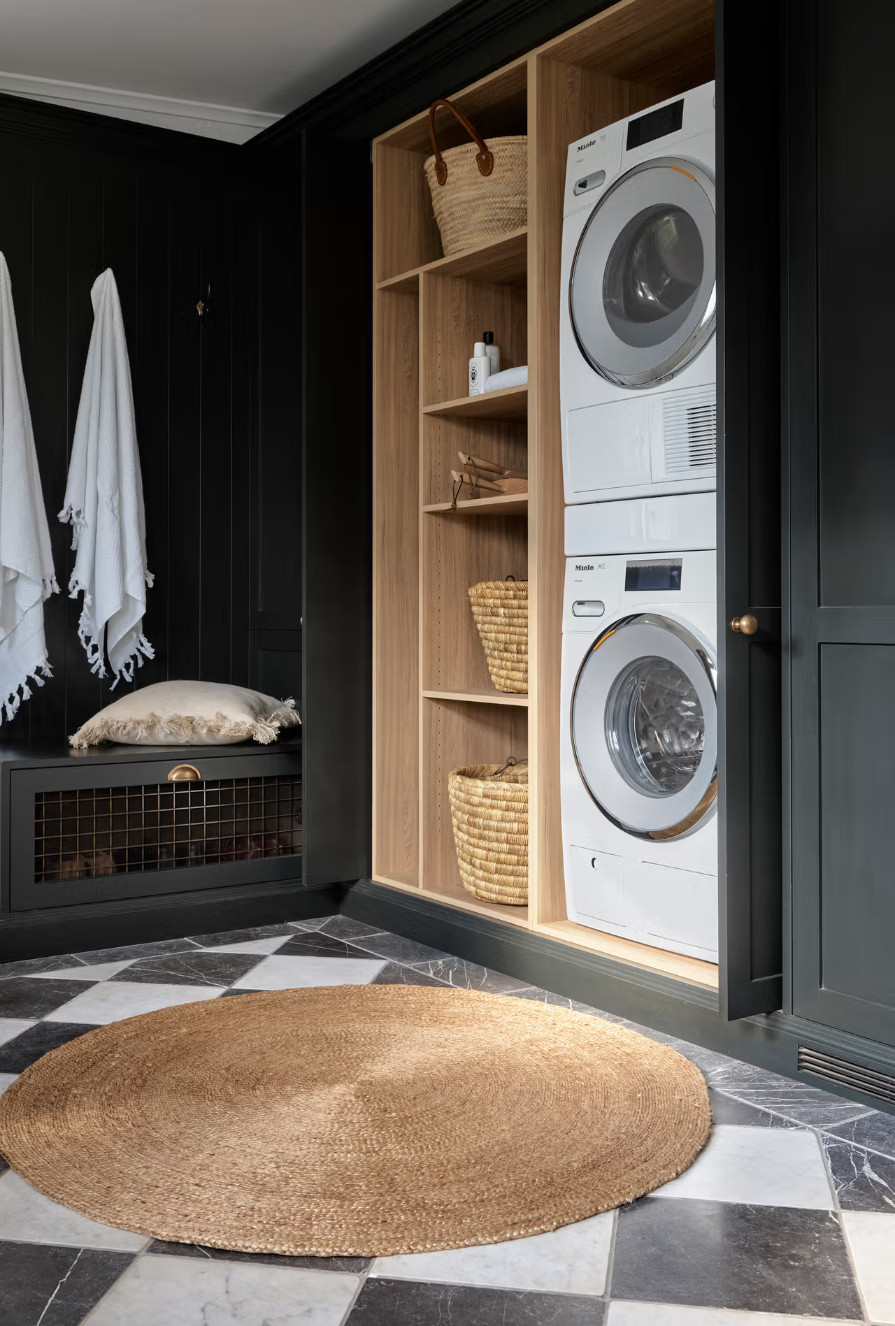 Lucine Nook in Natural