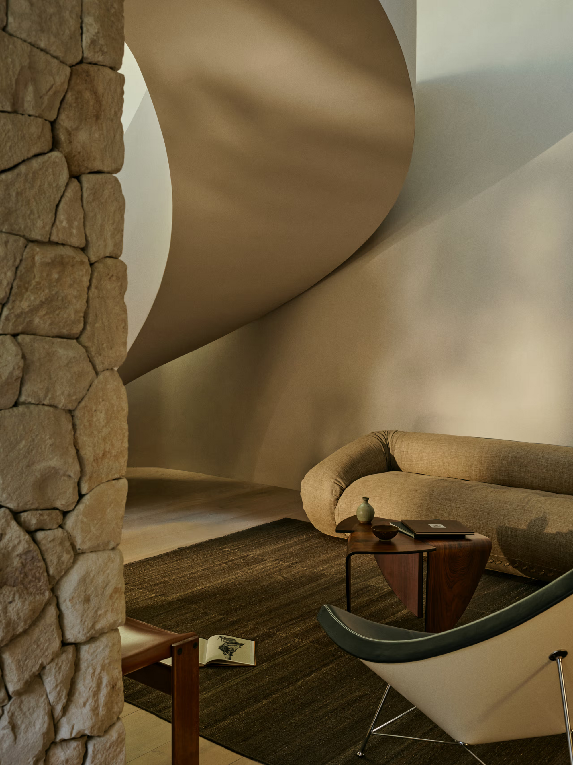 Selva in Walnut