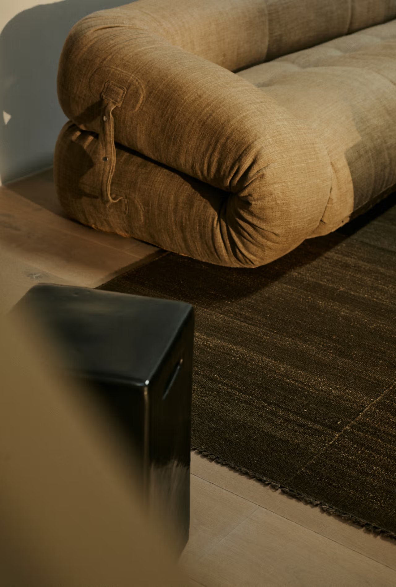 Selva in Walnut