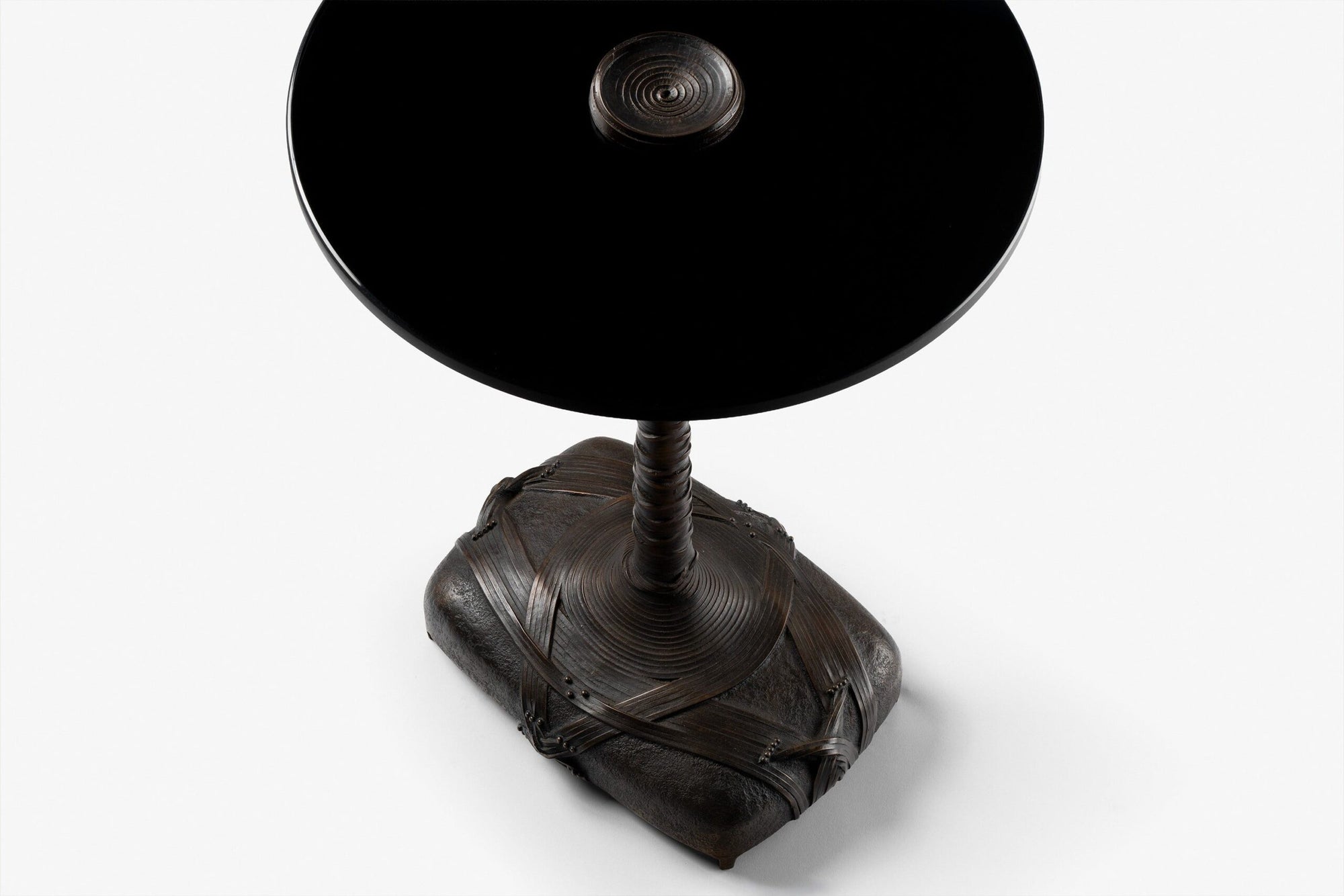 Amarra Drink Table