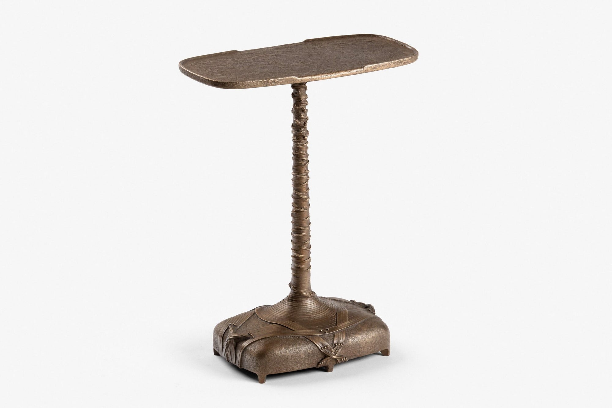 Amarra Spot Table