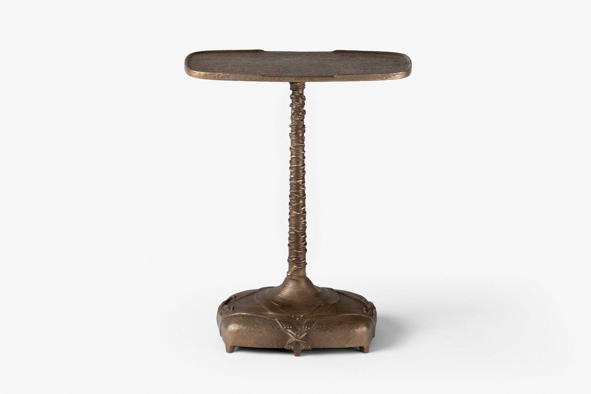 Amarra Spot Table