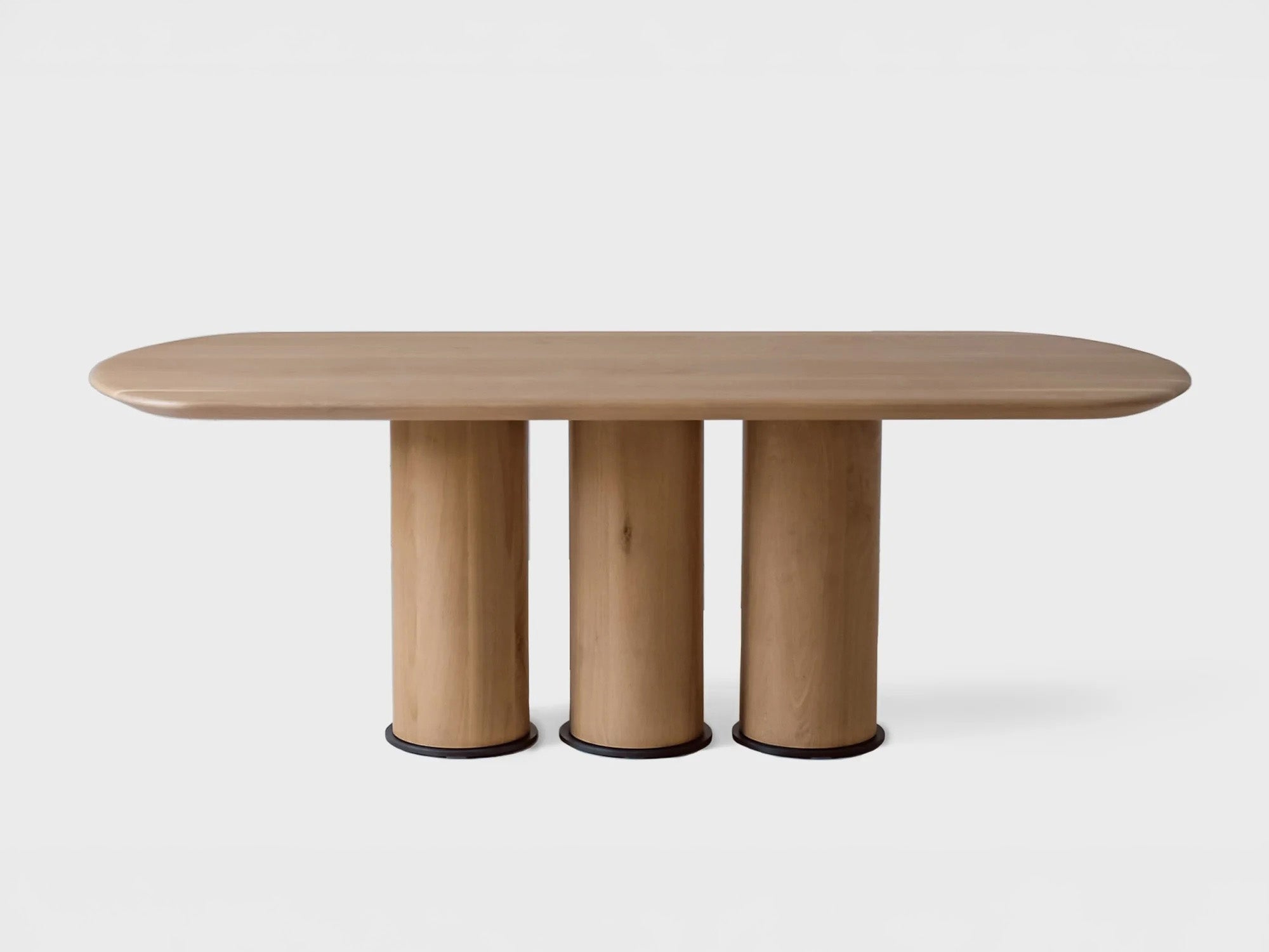 COLUMNA DINING TABLE