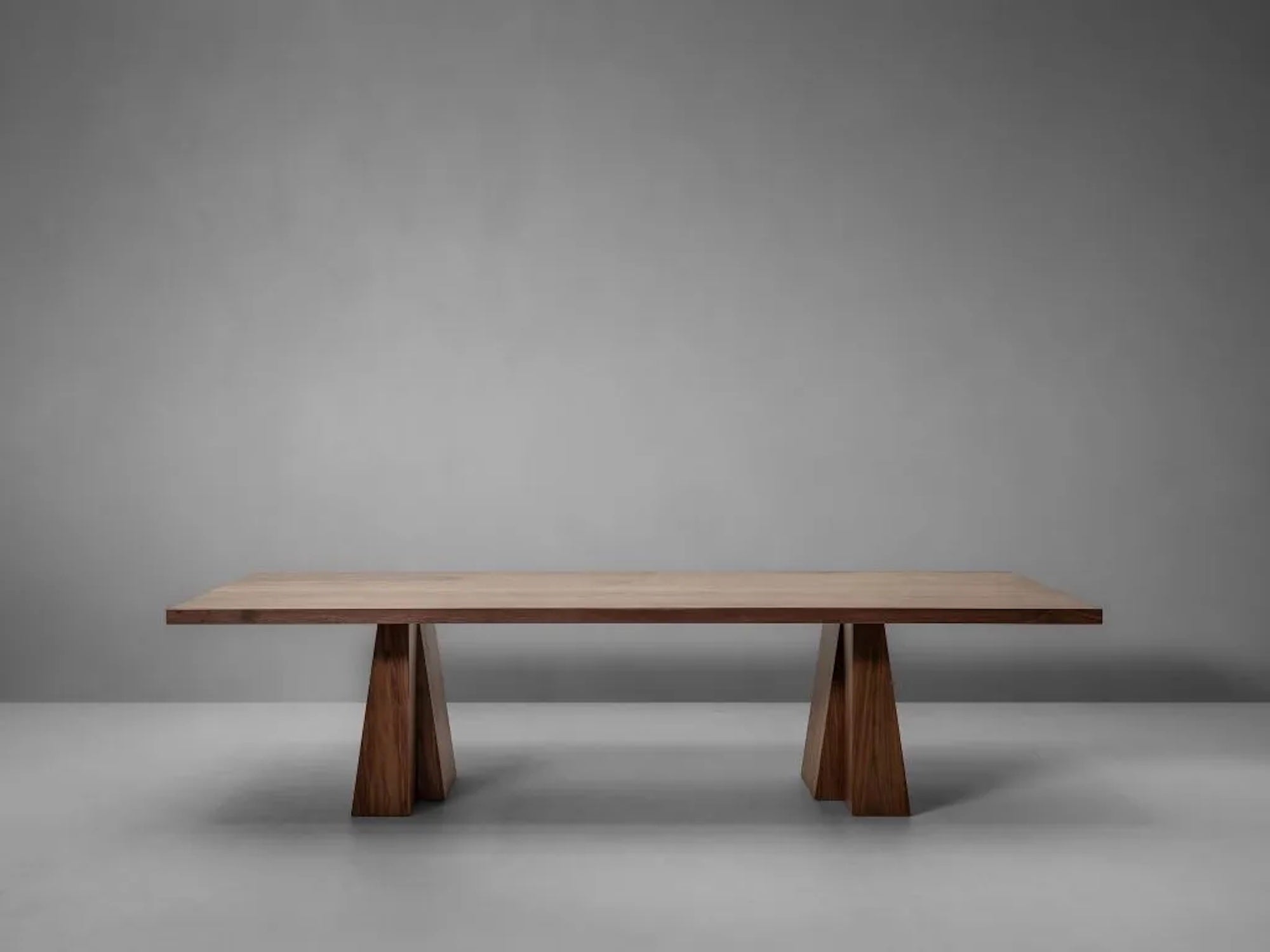 ELI DINING TABLE