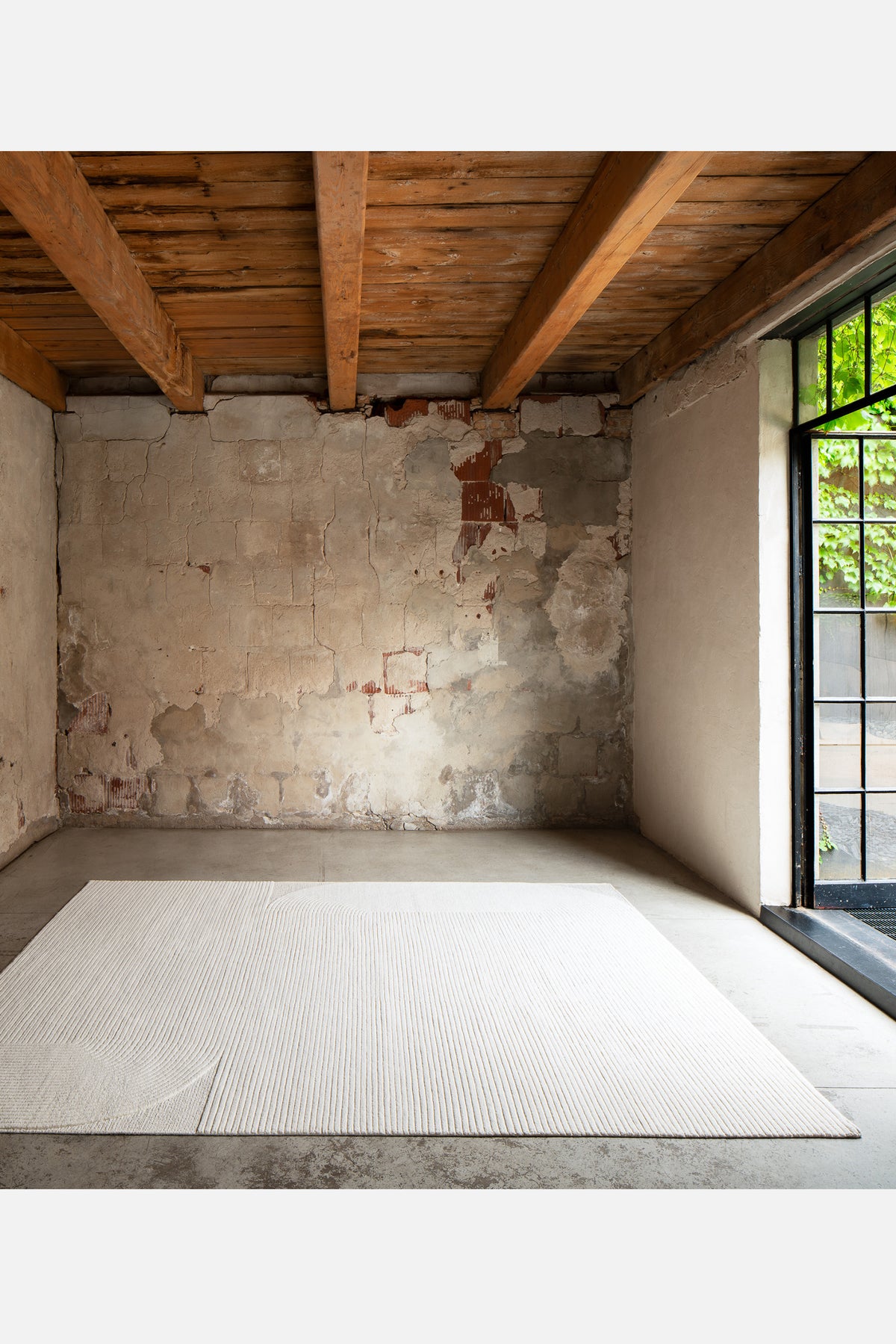 Furrow in Natural White