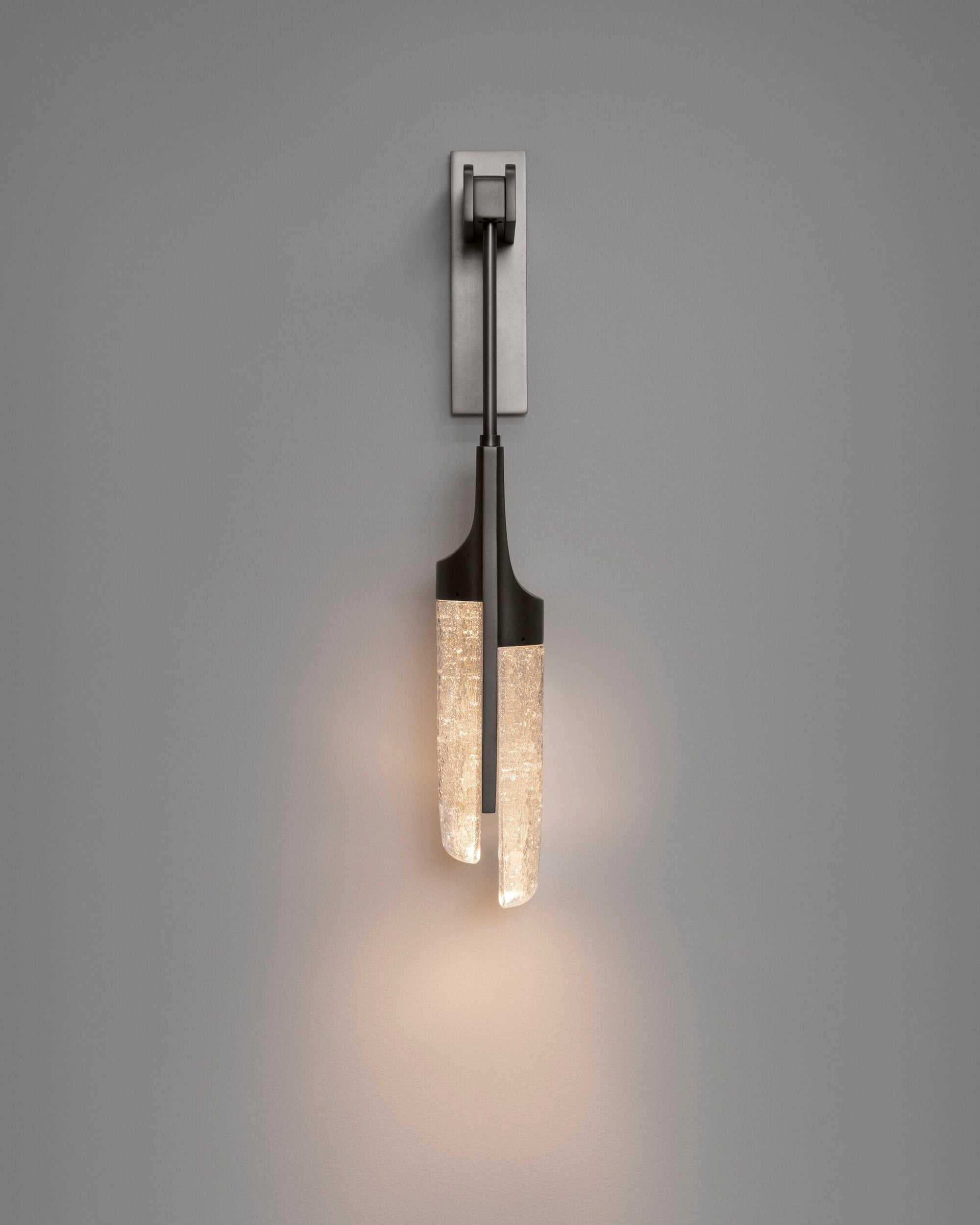 Isthmus Arm Sconce