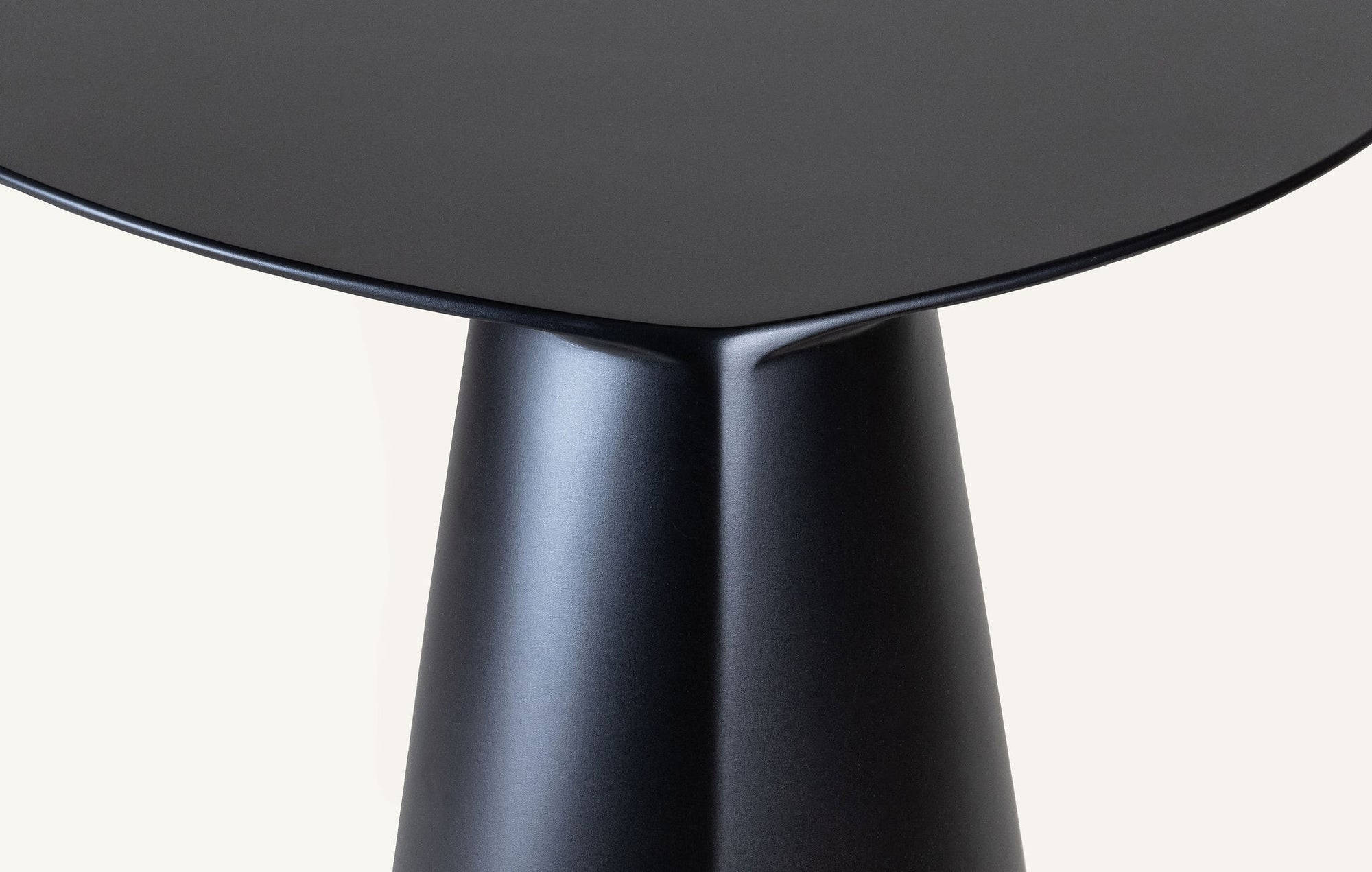 Dionis Side Table
