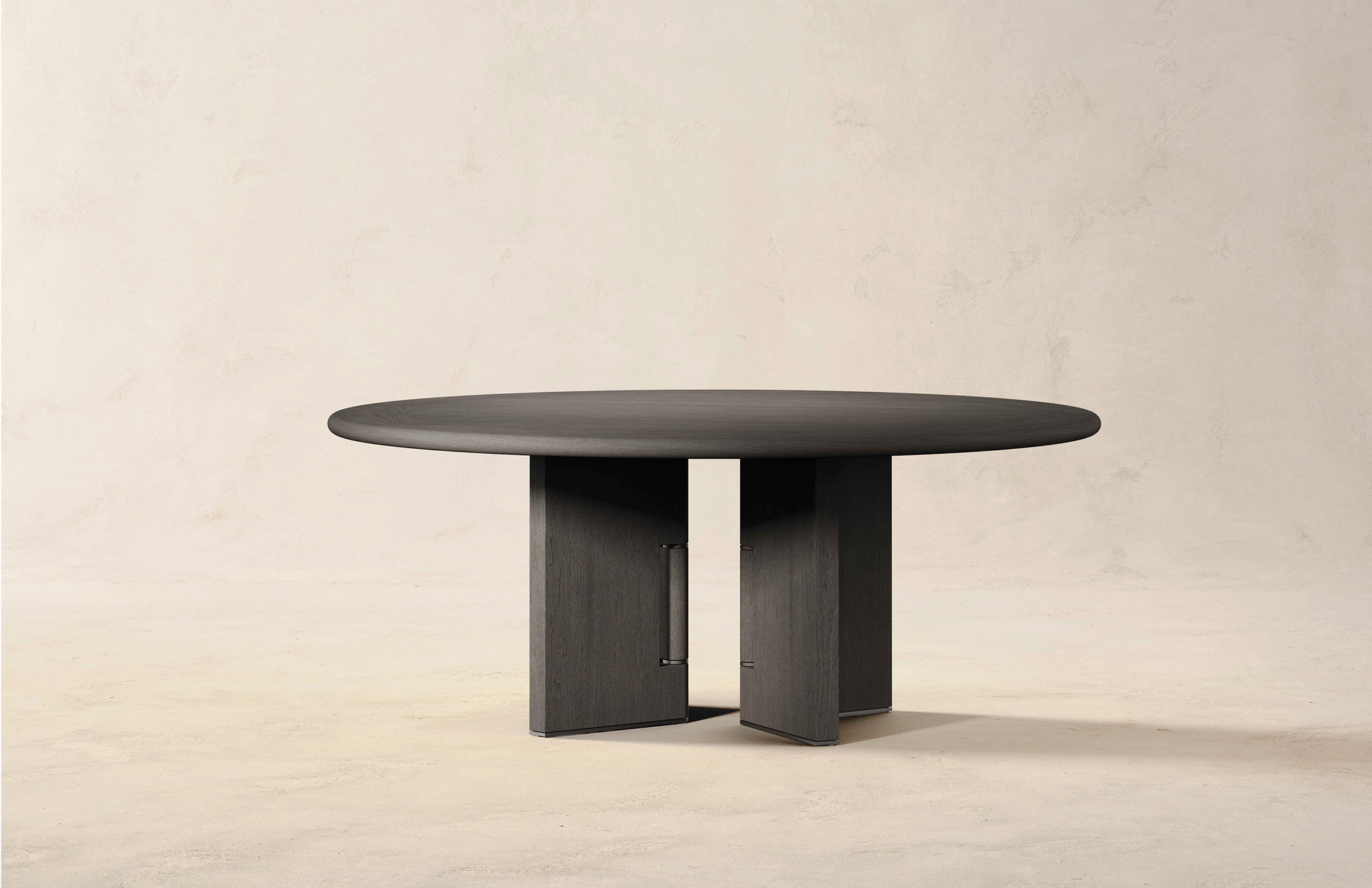 BERKLEY DINING TABLE – ROUND