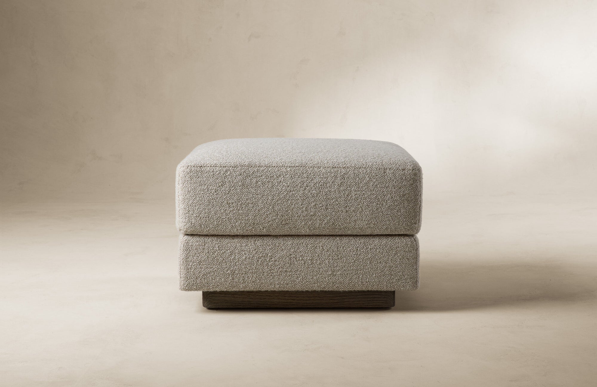 CAMPAU LOUNGE CHAIR OTTOMAN