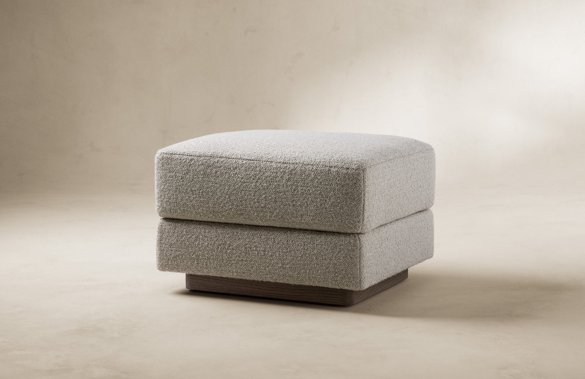 CAMPAU LOUNGE CHAIR OTTOMAN