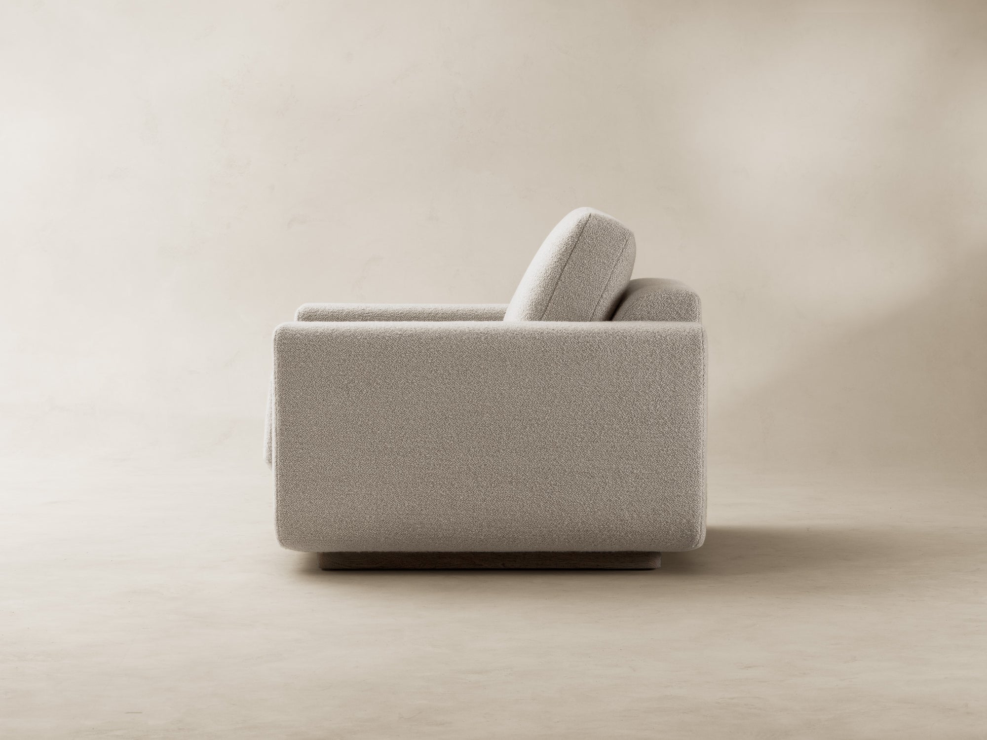 CAMPAU LOUNGE CHAIR