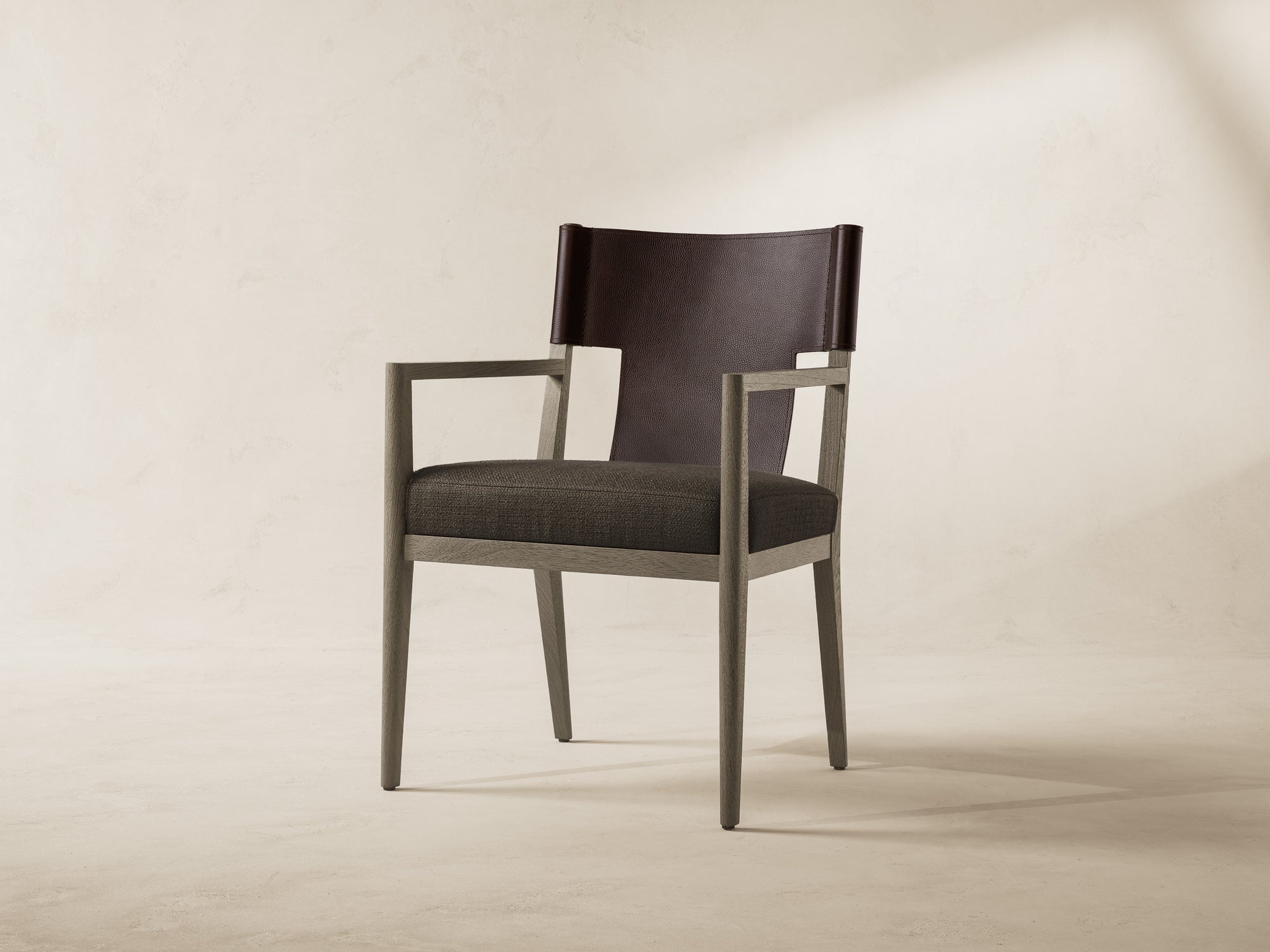 CIMON ARM CHAIR