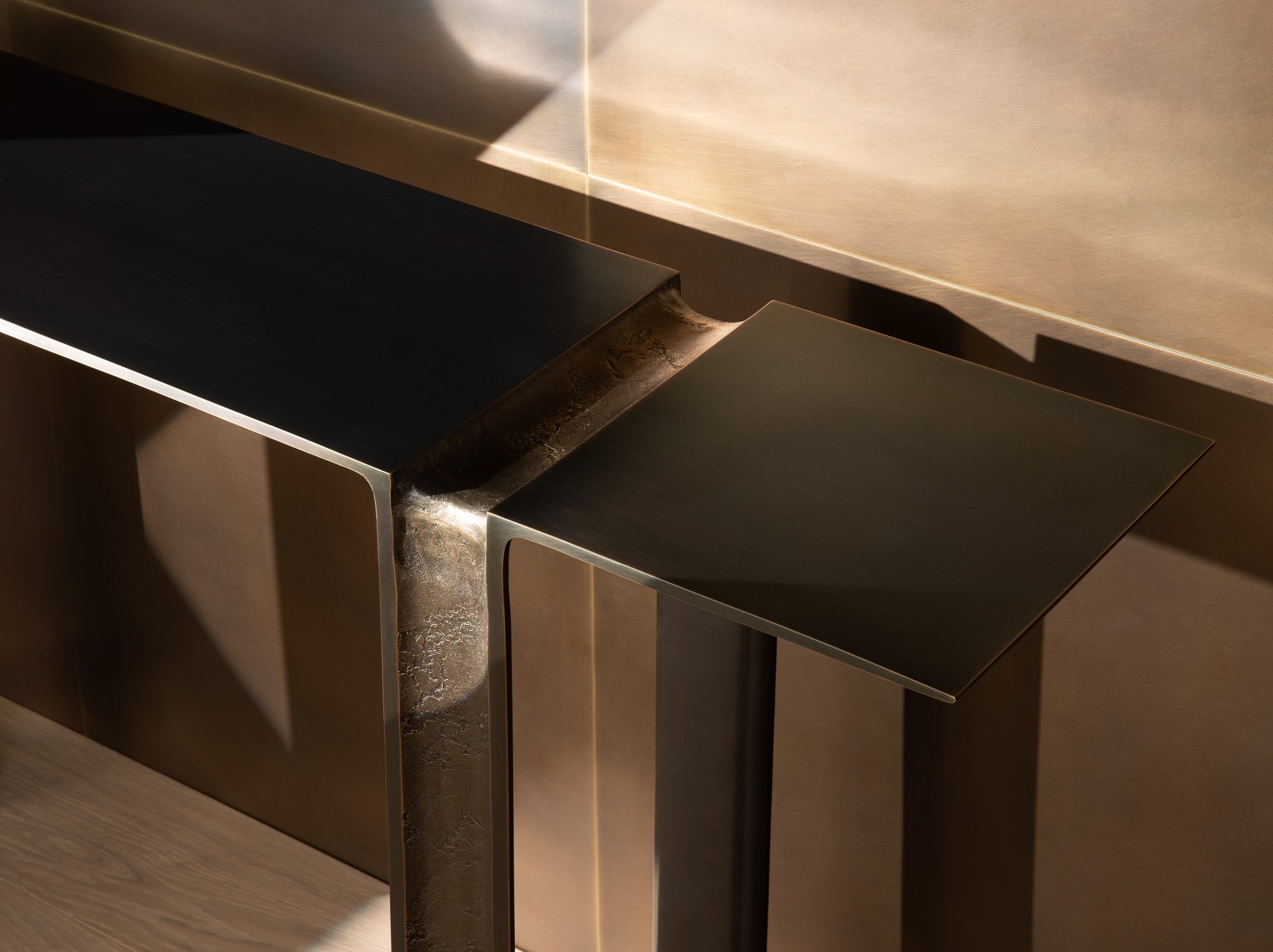DUNMORE CONSOLE