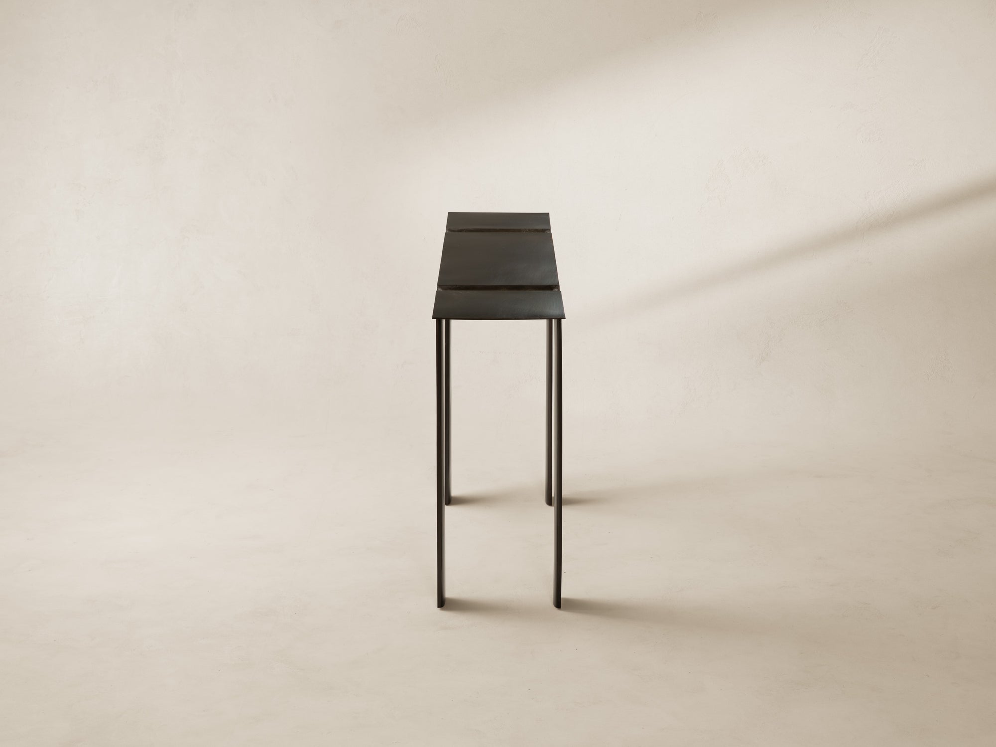 DUNMORE CONSOLE