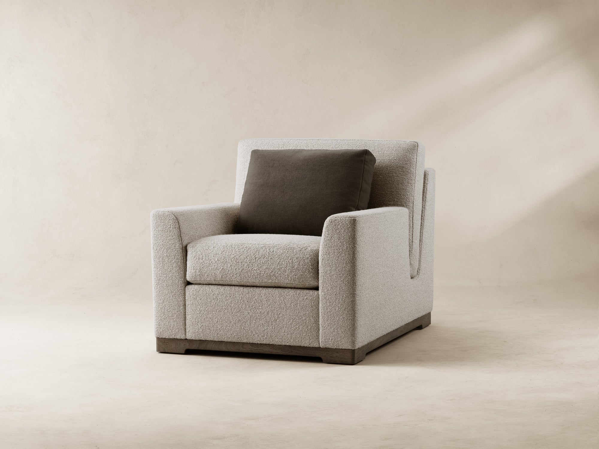 HUDSON LOUNGE CHAIR