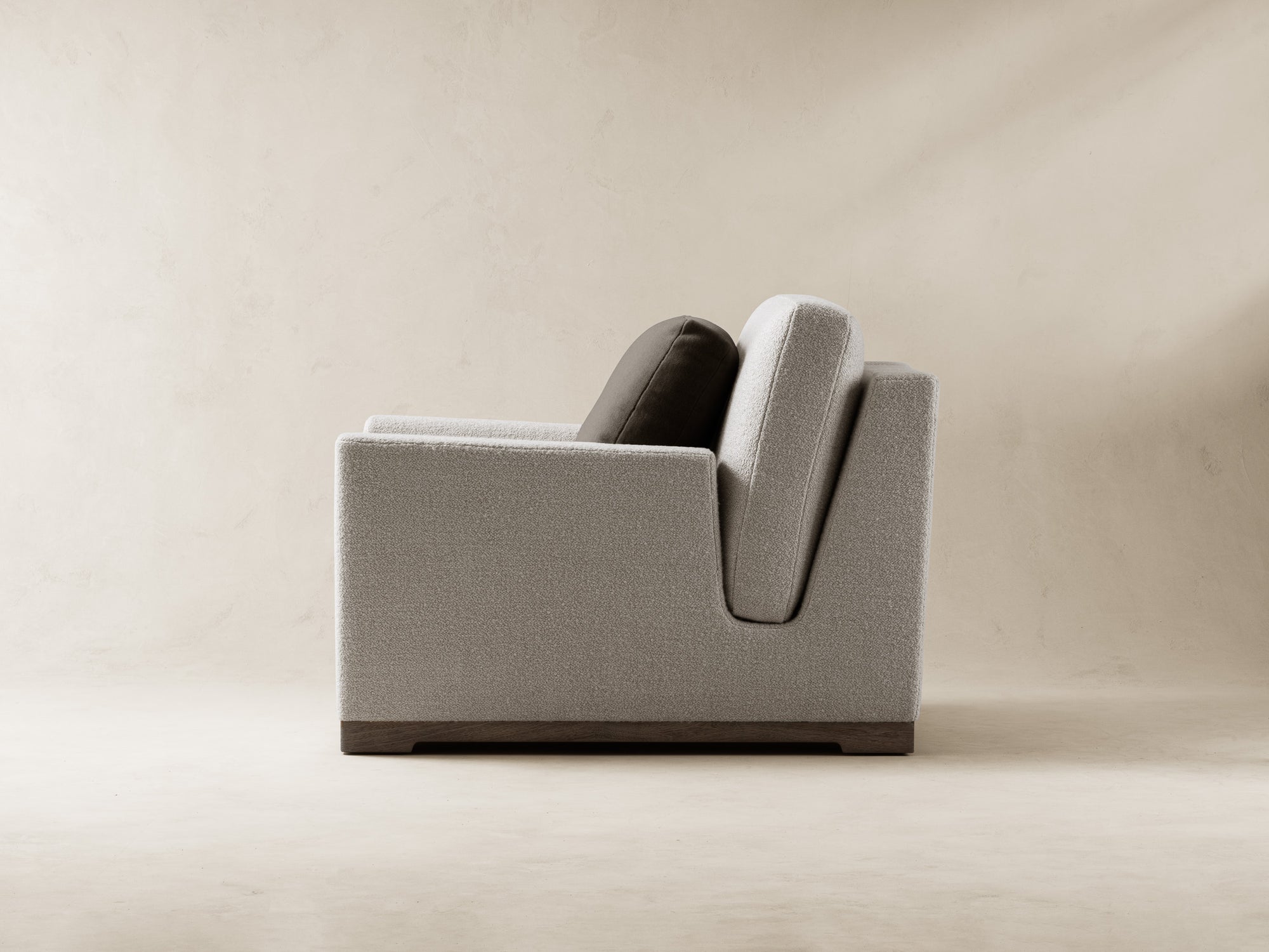 HUDSON LOUNGE CHAIR