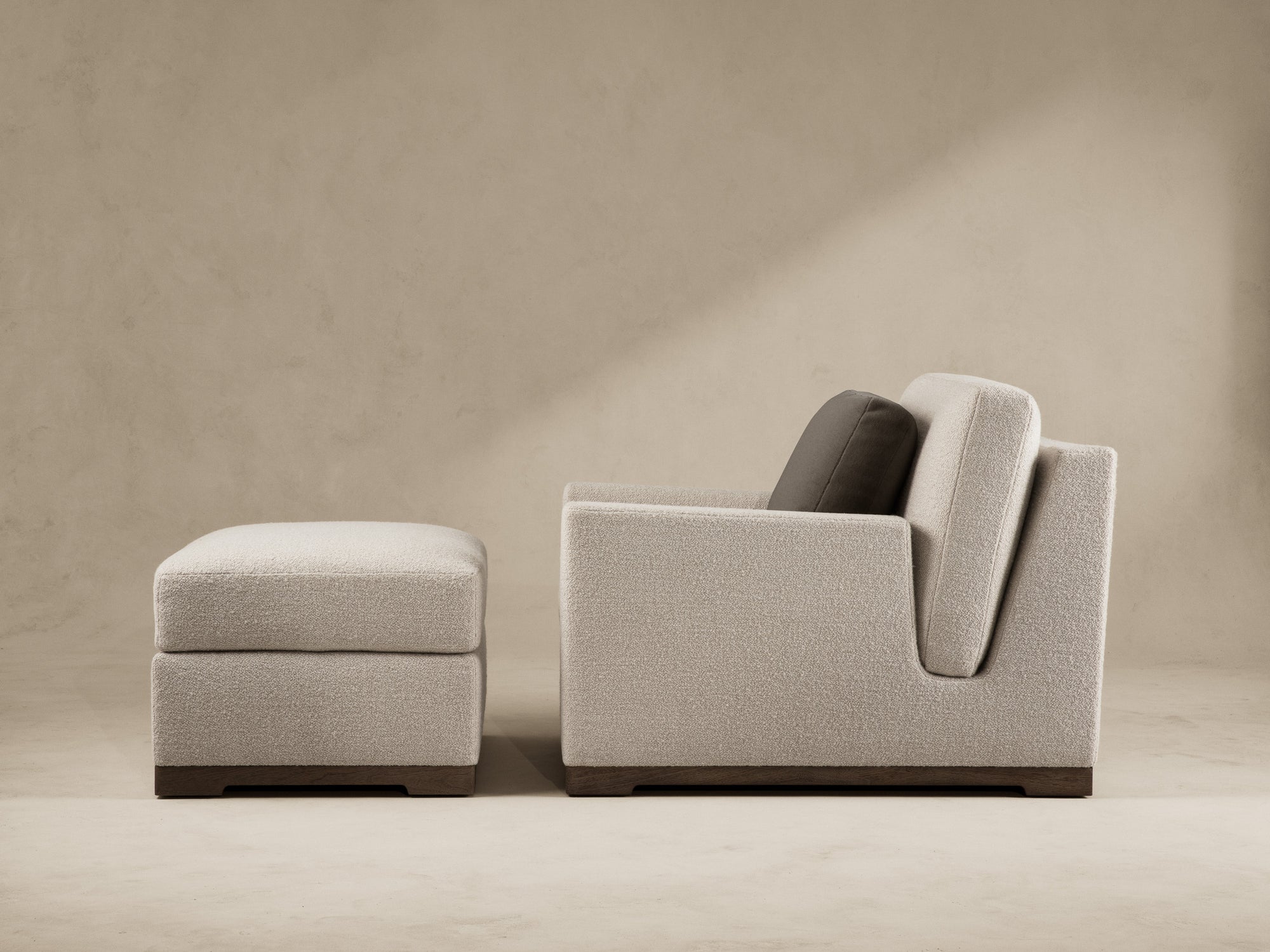 HUDSON LOUNGE CHAIR OTTOMAN