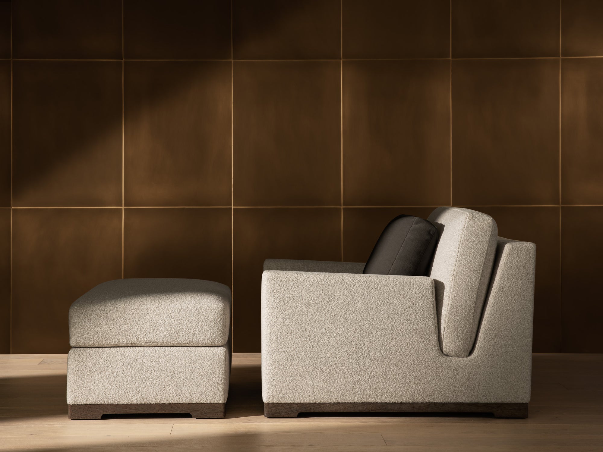 HUDSON LOUNGE CHAIR