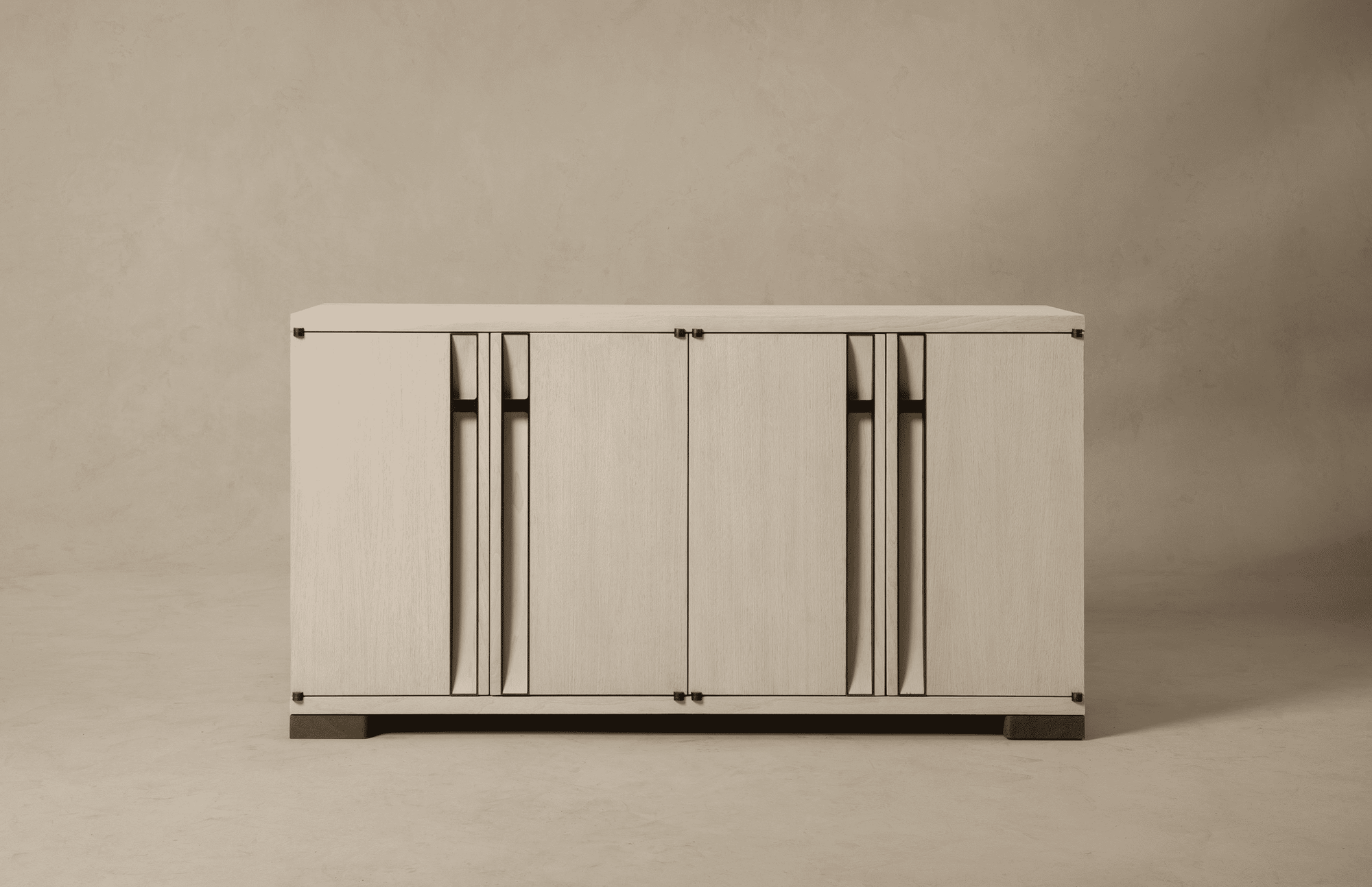 MANCHESTER CREDENZA