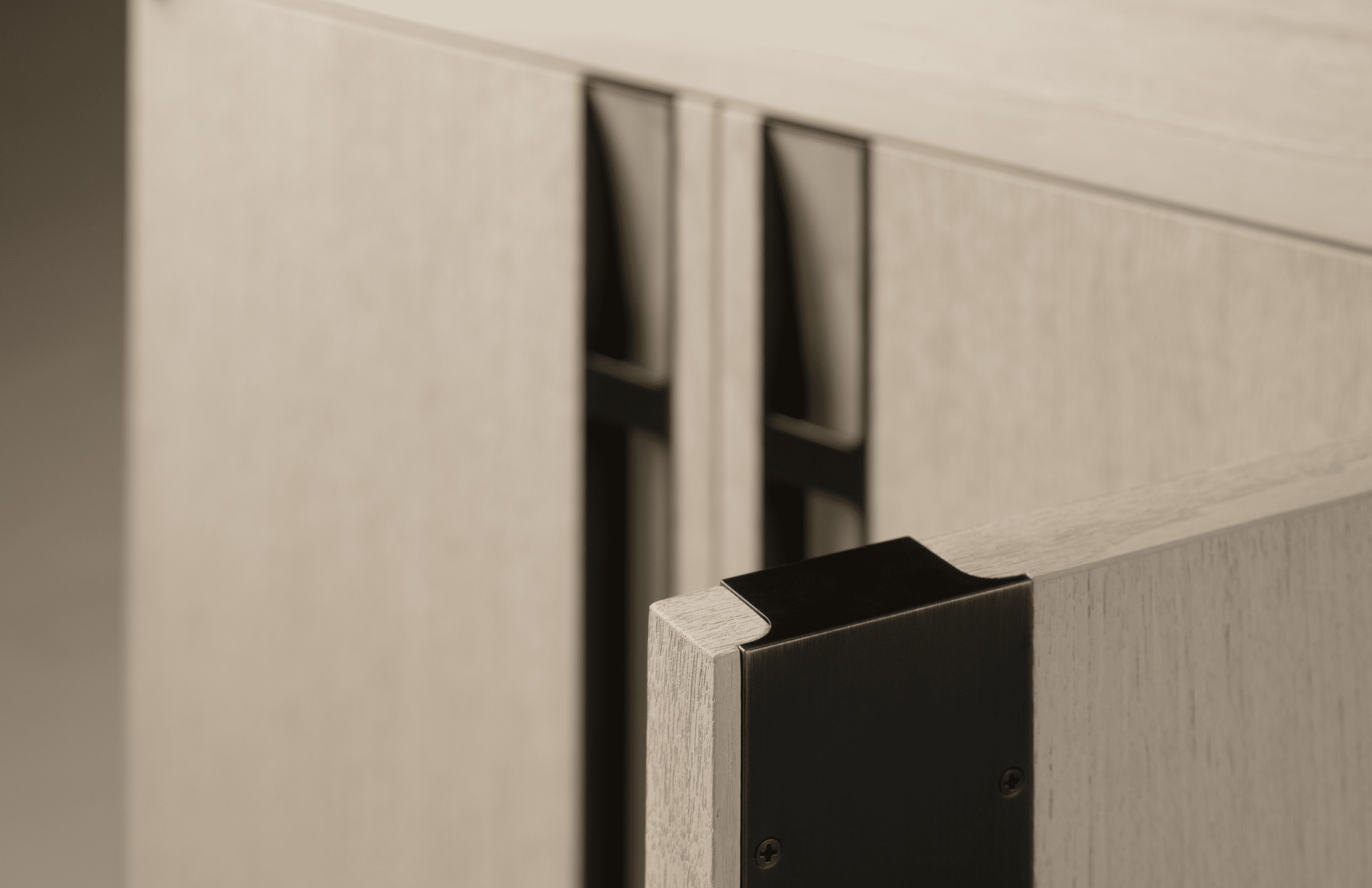 MANCHESTER CREDENZA