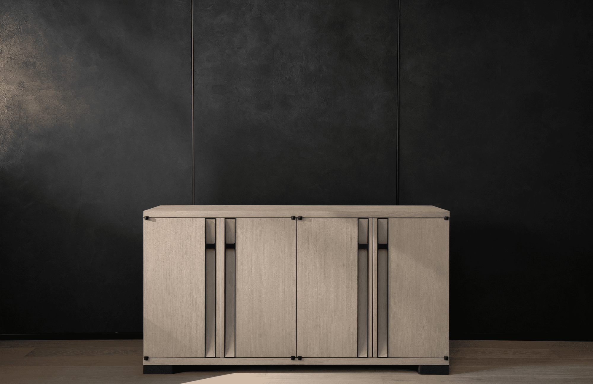 MANCHESTER CREDENZA