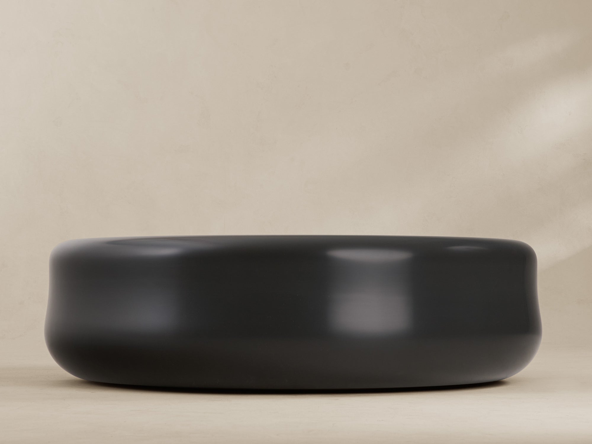 MARIS COCKTAIL TABLE – ROUND