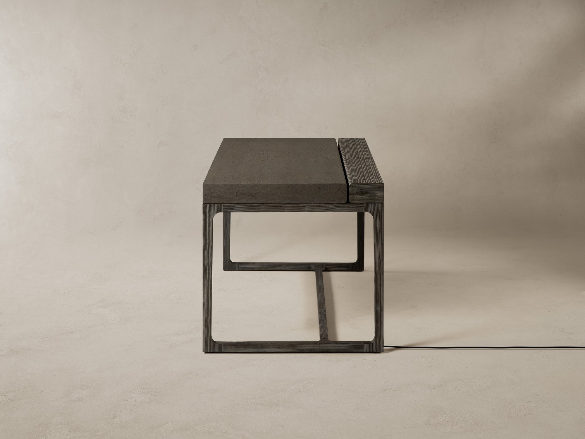 RANIER DESK