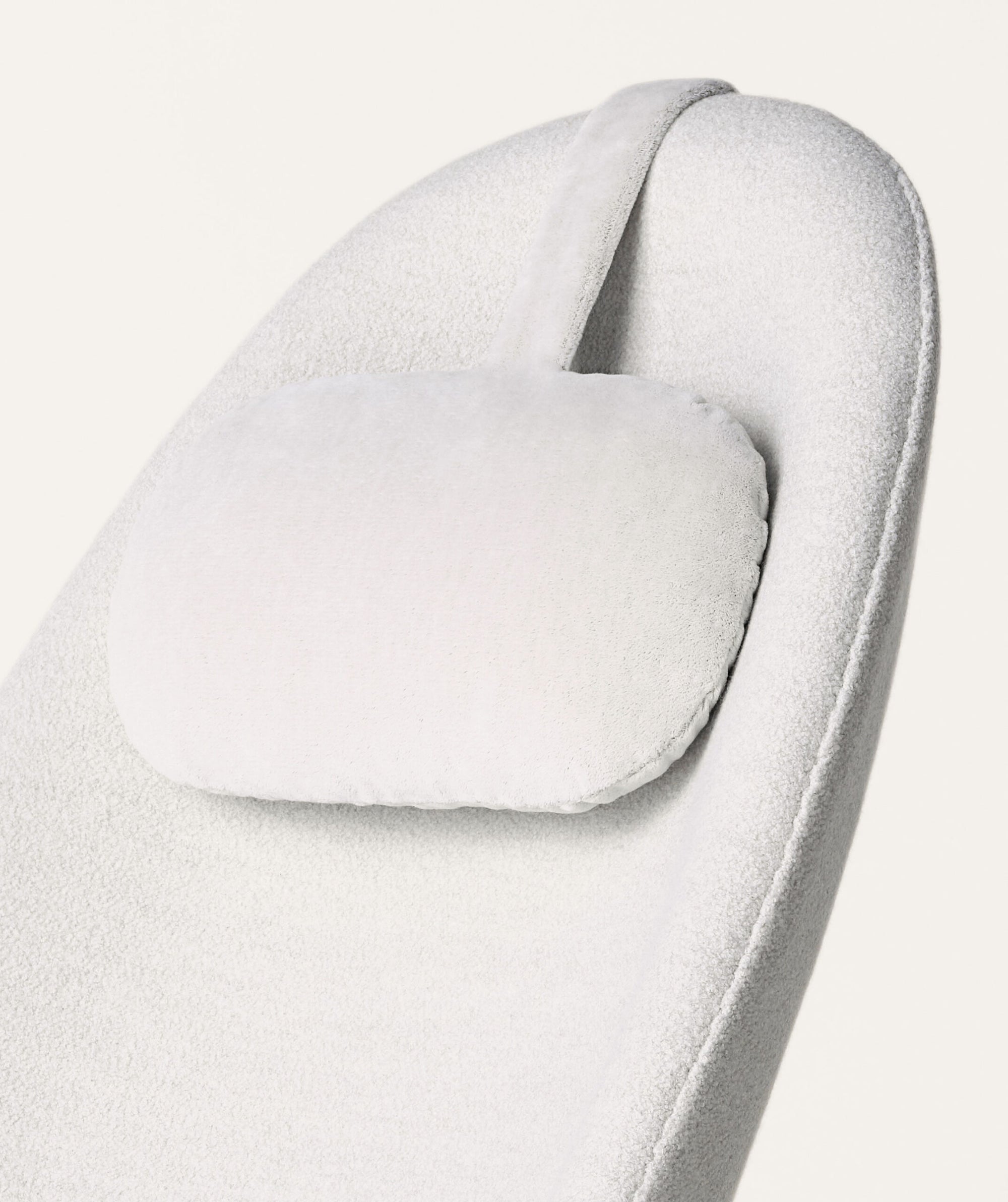 Pause Lounge Chair