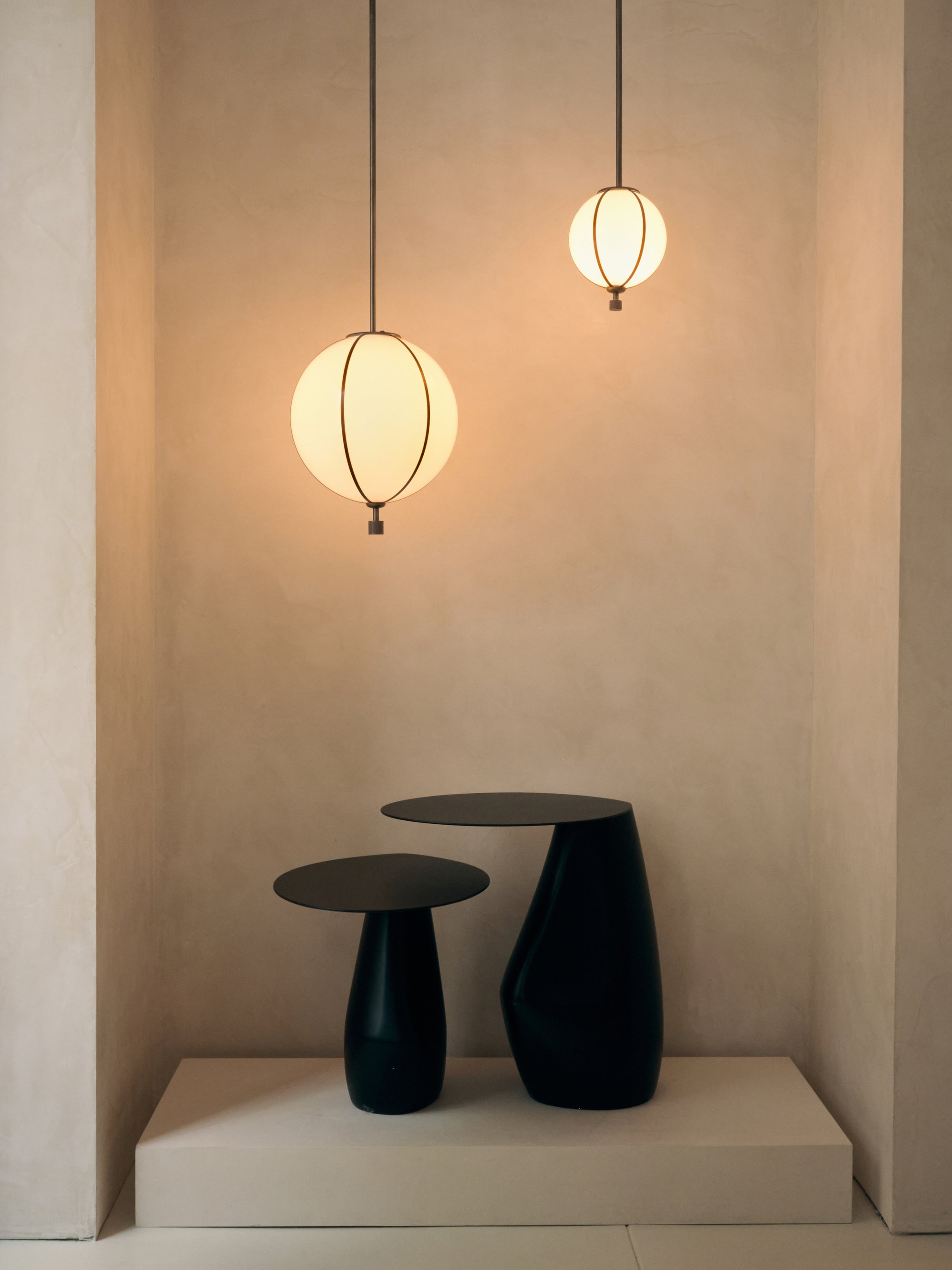 Rib Pendant – Small Ellipse