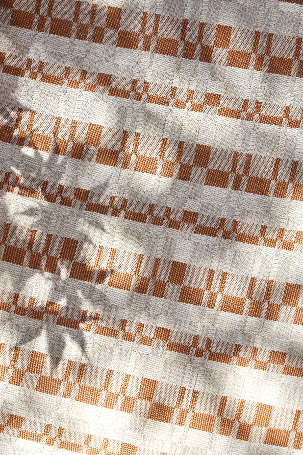 Indoor-Outdoor Commune Shaker Plaid in Terra