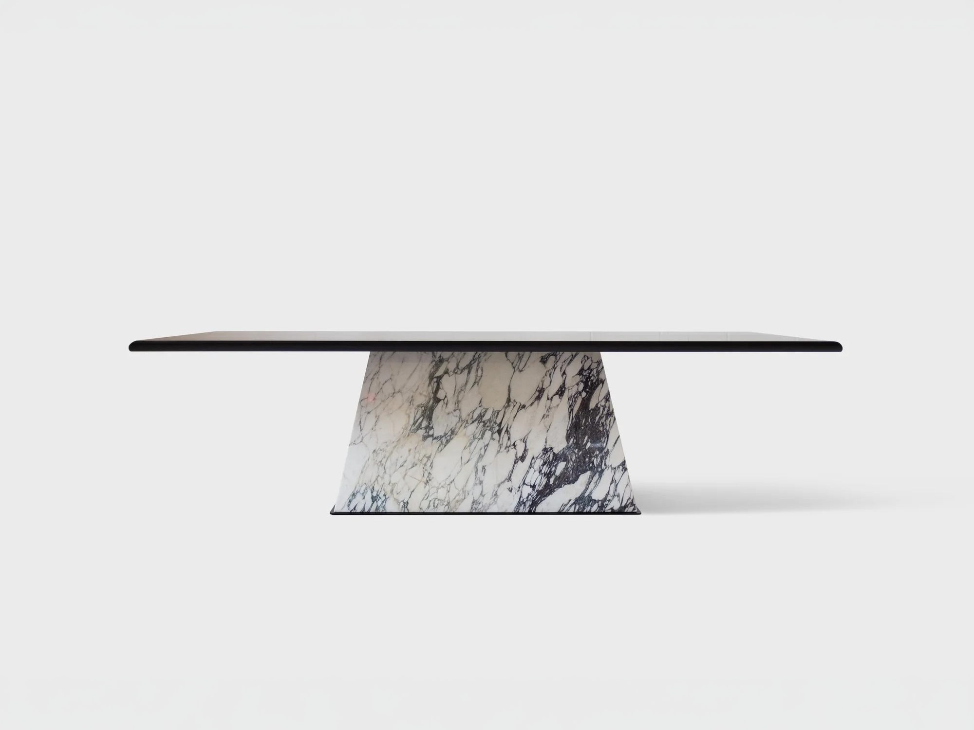 MONOLITHO DINING TABLE