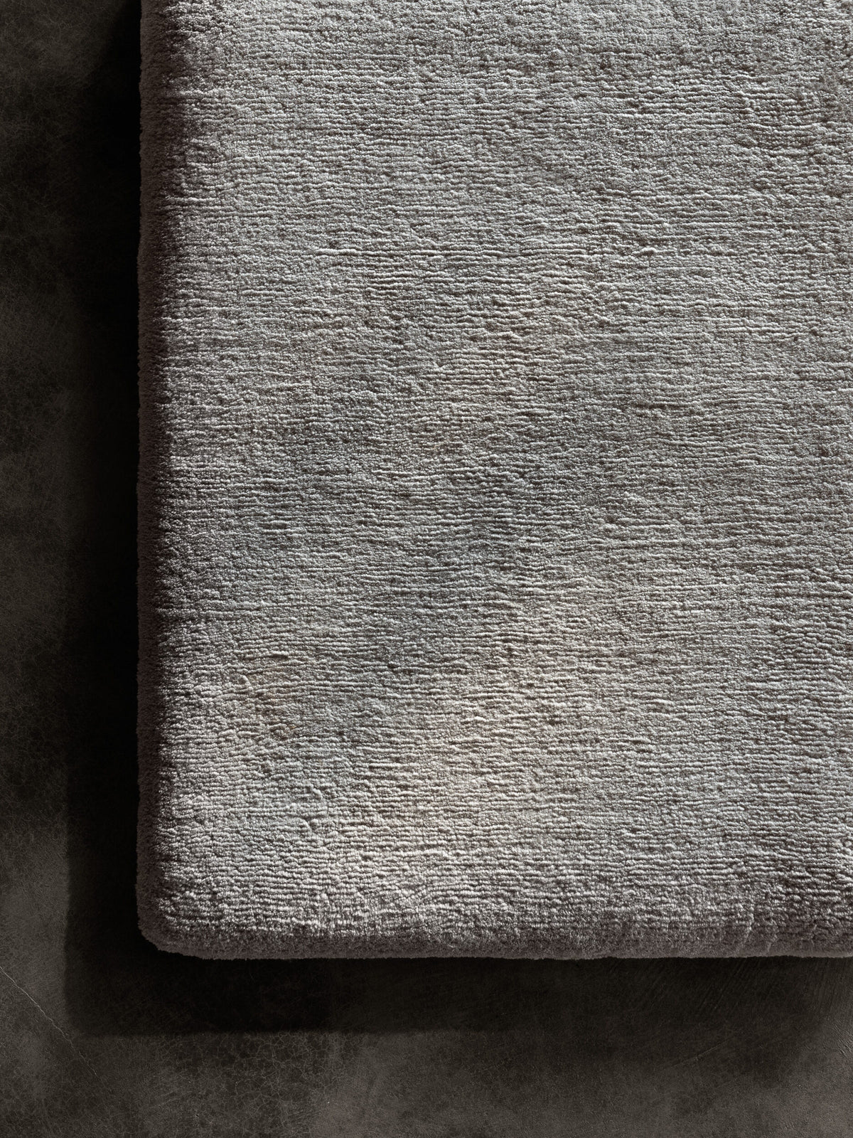 Moss in Light Grey