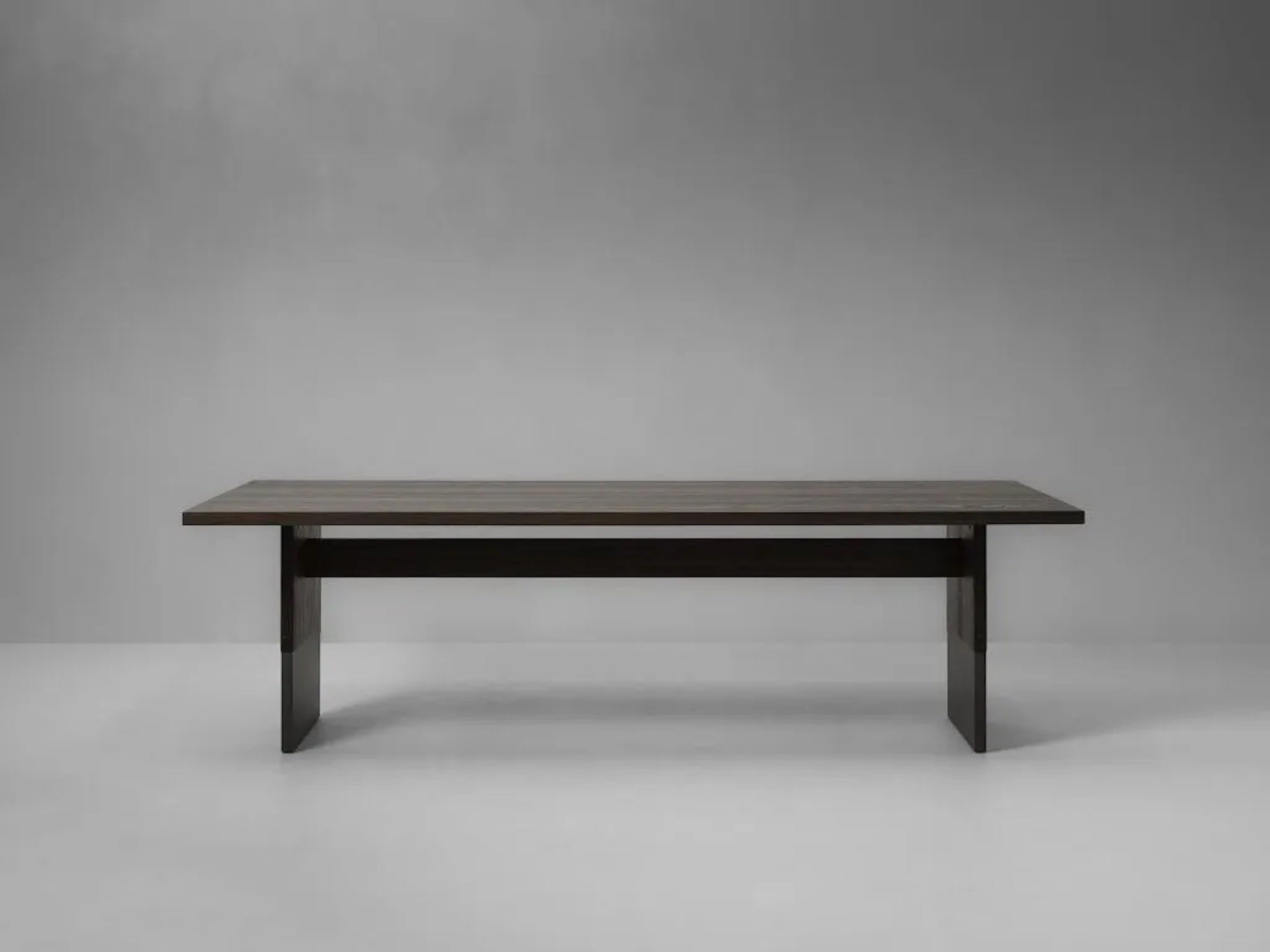 NOTA BENE DINING TABLE RECTANGULAR