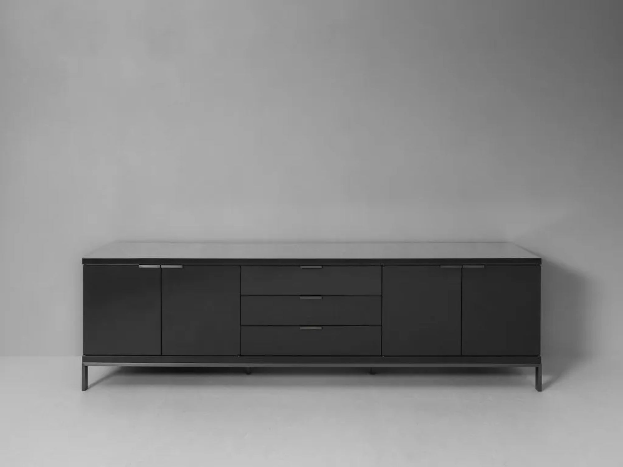 NOTA BENE SIDEBOARD