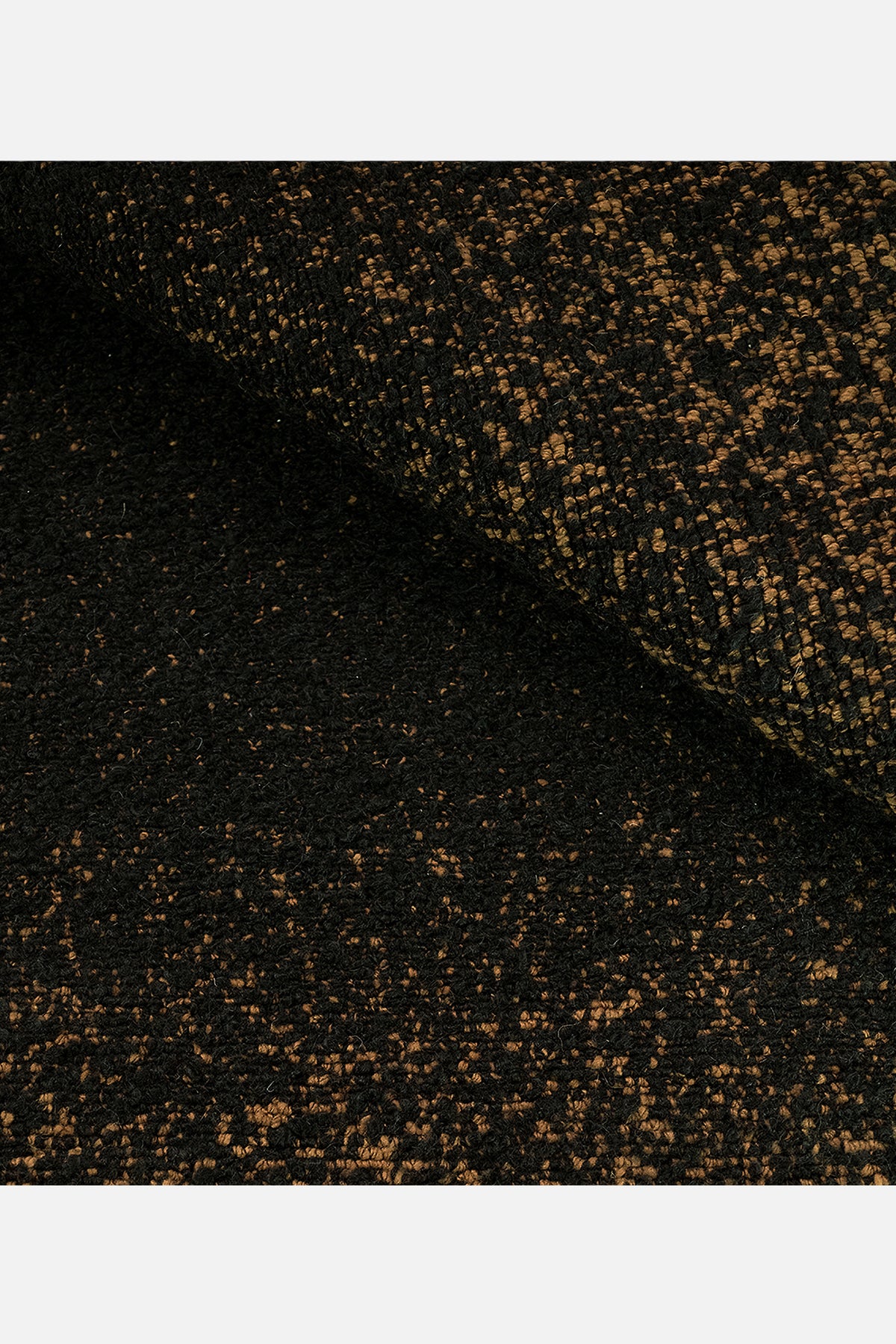 Quanta in Black Gold