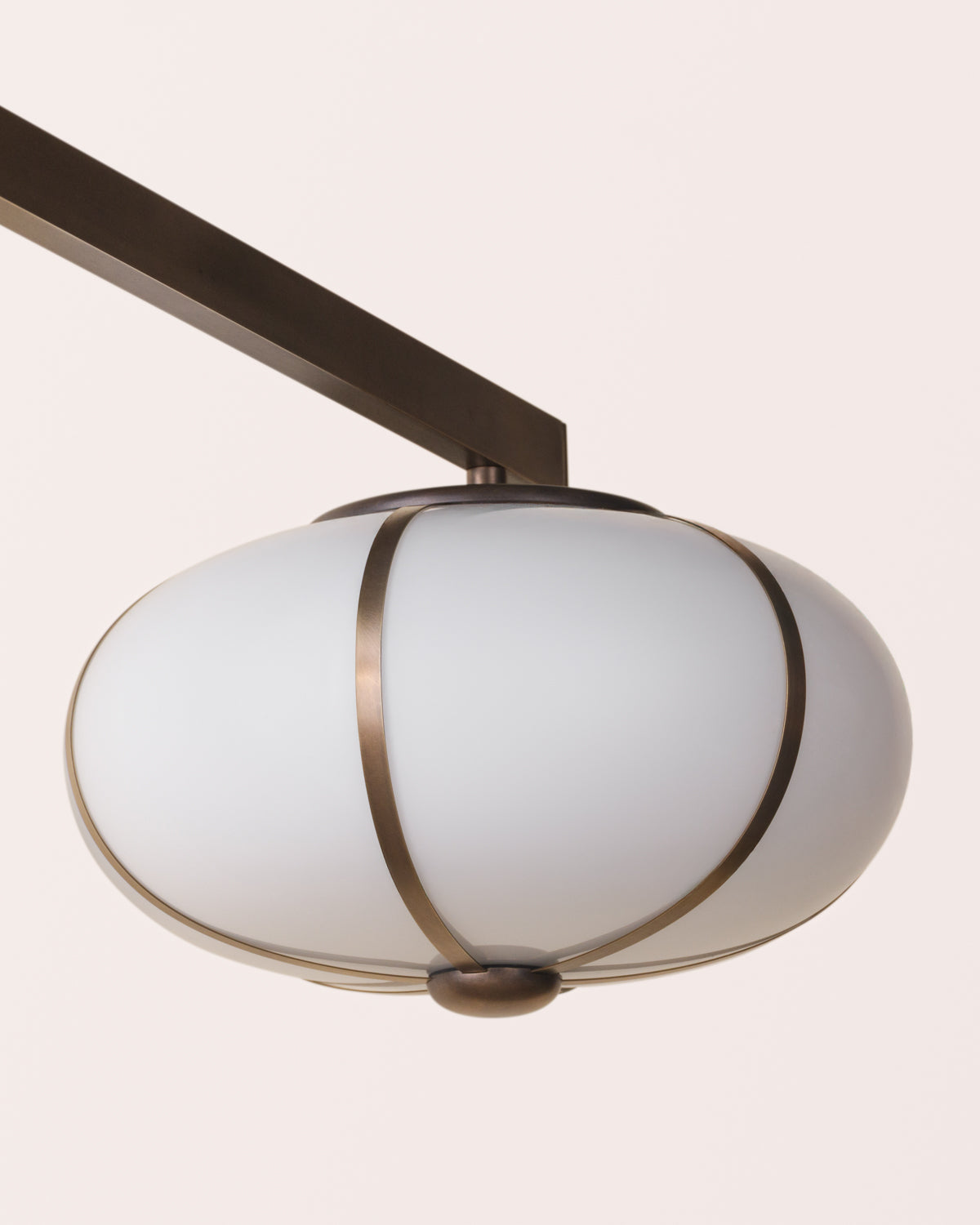Rib Chandelier – 6 Suspension