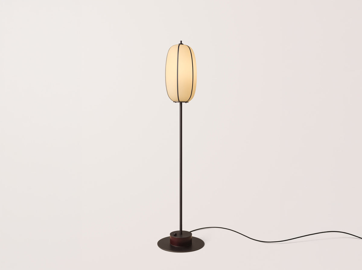 Rib Floor Lamp – Capsule