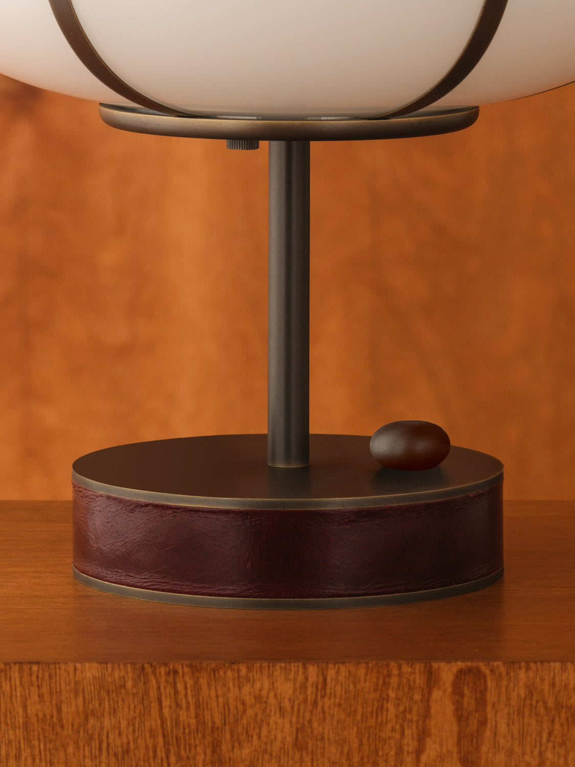 Rib Table Lamp – Ellipse